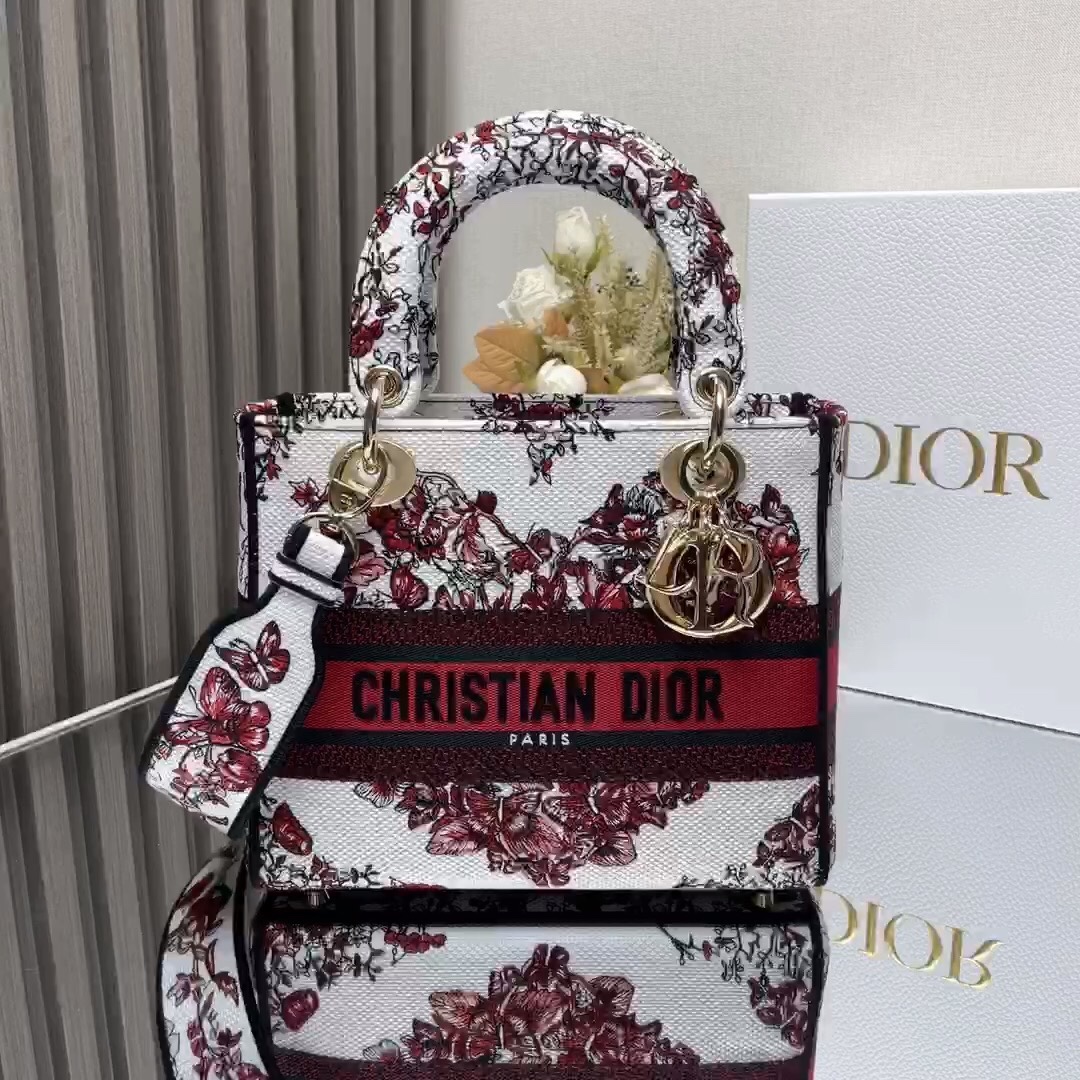 戴妃爱心款小视频