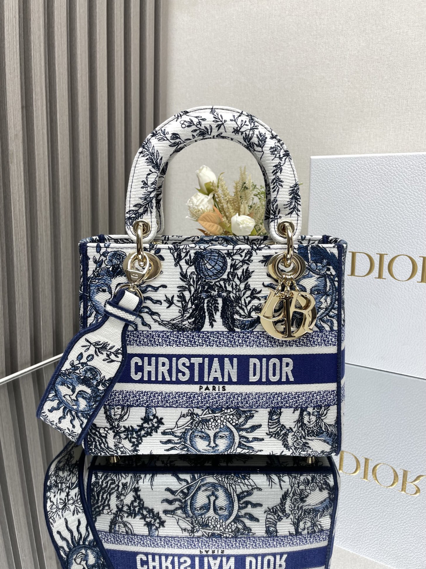 Réplique de concepteur haute qualité
 Dior Lady Sacs À Main Sacs À Bandoulière & À Épaule Bleu Broderie fleurs Fashion