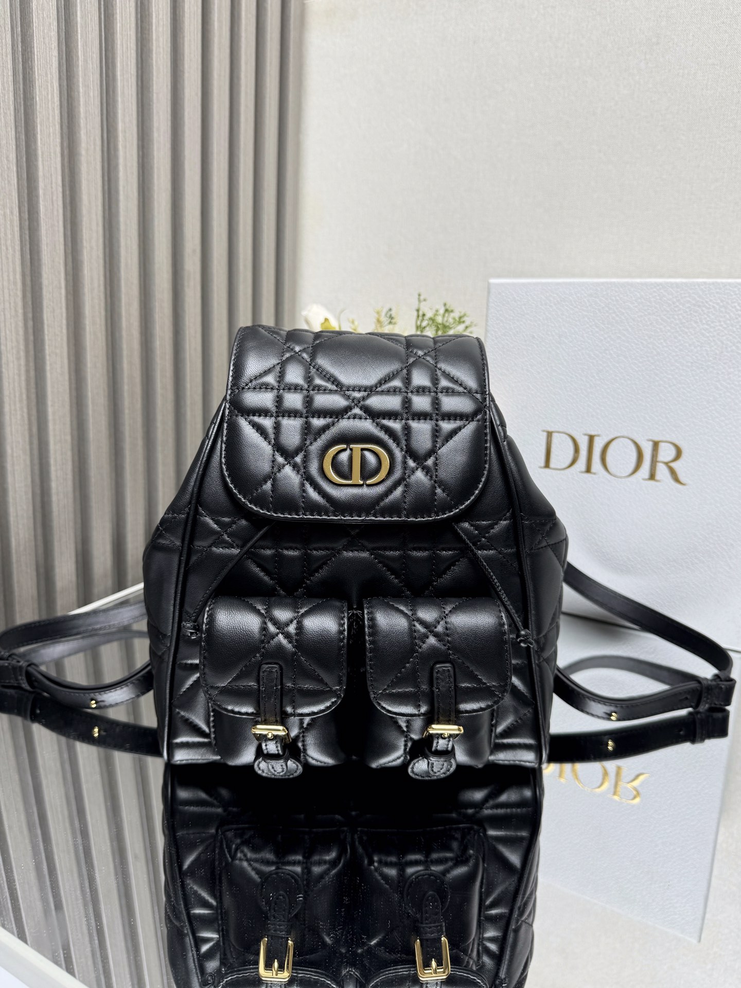 Dior Caro sacs Sac À Dos Noir Or Vintage Cuir de vache Peau mouton Série printemps