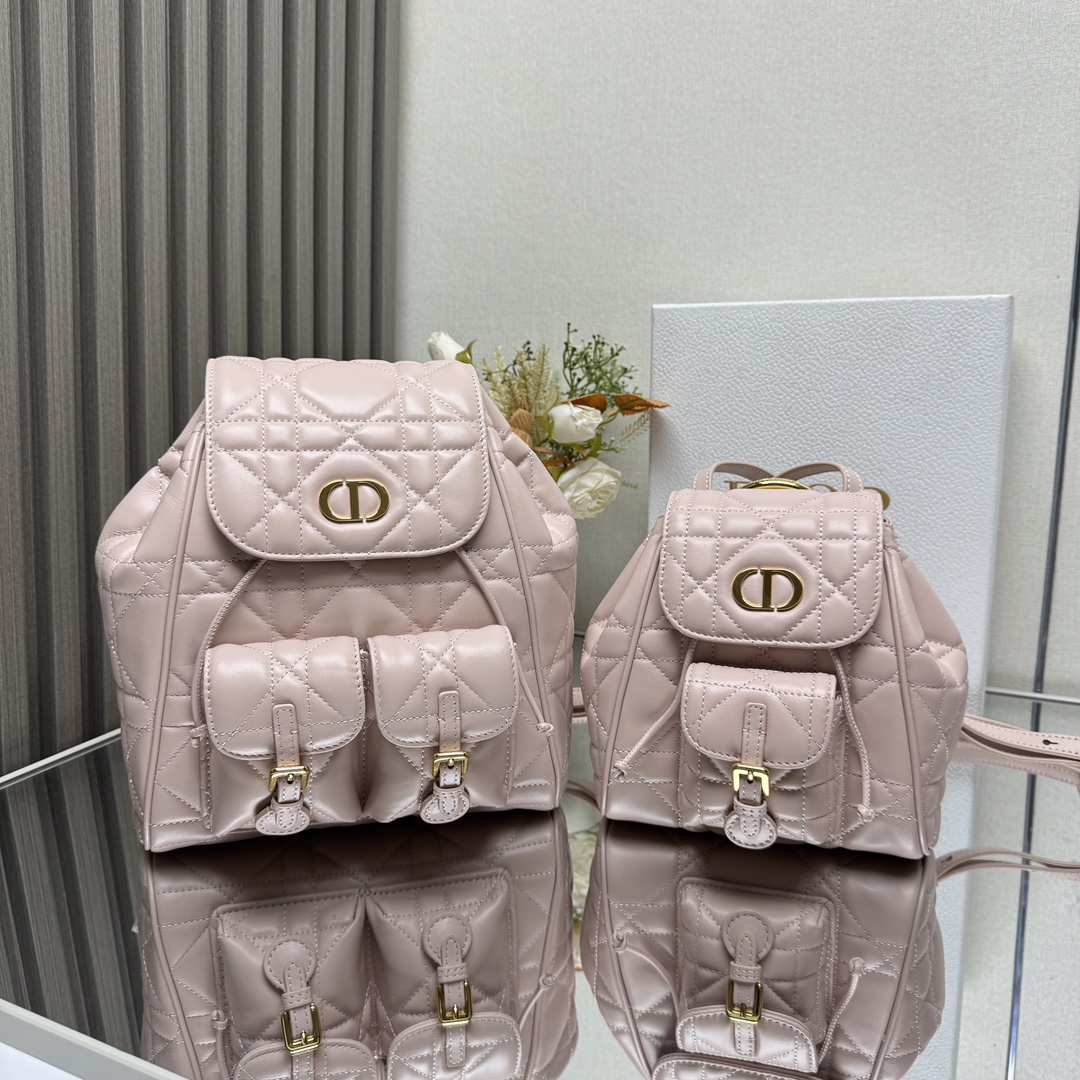 Nueva mochila rosa en tallas grande y pequeña