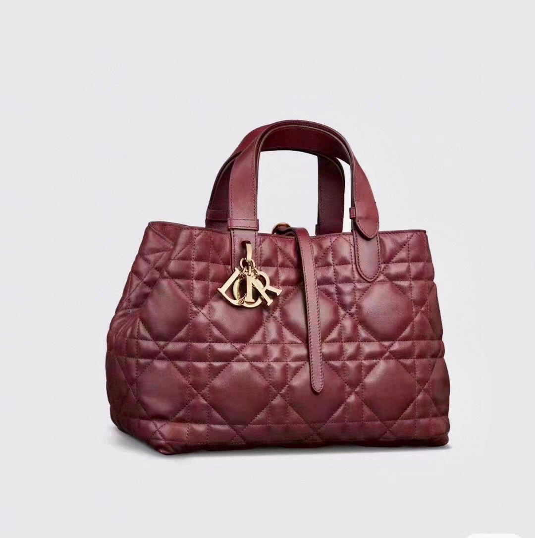 NO:209328,New color burgundy upper body picture, Dior, dior19860909新色酒红色上身图,迪奥,dior,Bag