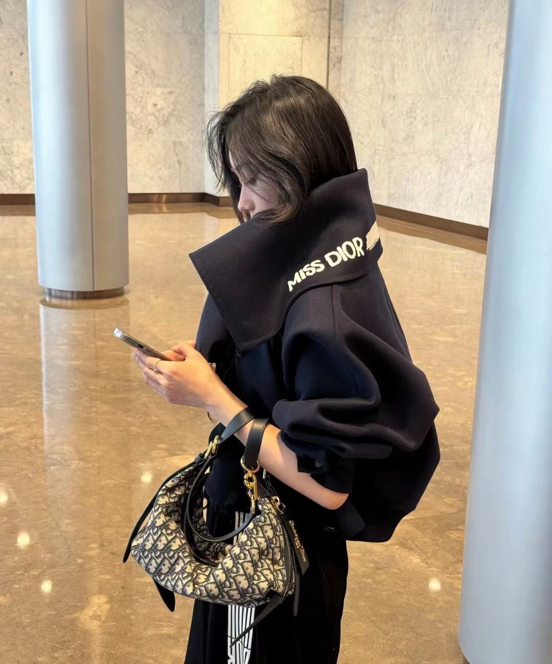 NO:209266,2416 small model upper body picture, Dior, dior198609092416小号模特上身图,迪奥,dior,Bag