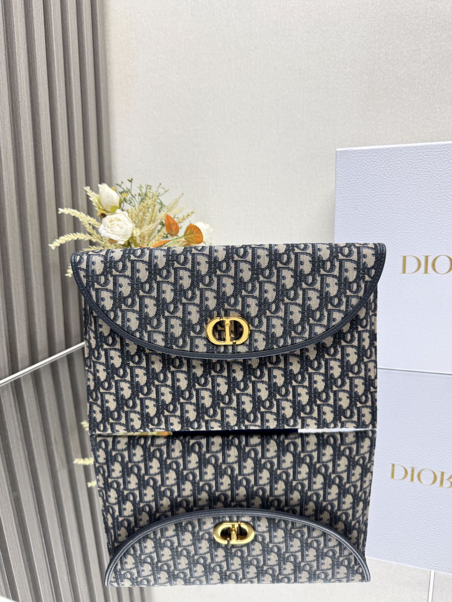 NO:387605,Hot products arrive Dior new Dior 30 Montaigne Avenue Flip Cuff Cuffet Blue D Cloth Size30x18.2x2cm 000350, Dior, dior, dior19860909爆款到货 迪奥 新款 Dior 30 Montaigne Avenue 翻盖手包 蓝D布 Size30x18.2x2cm 000350,迪奥,dior,dior,Bag