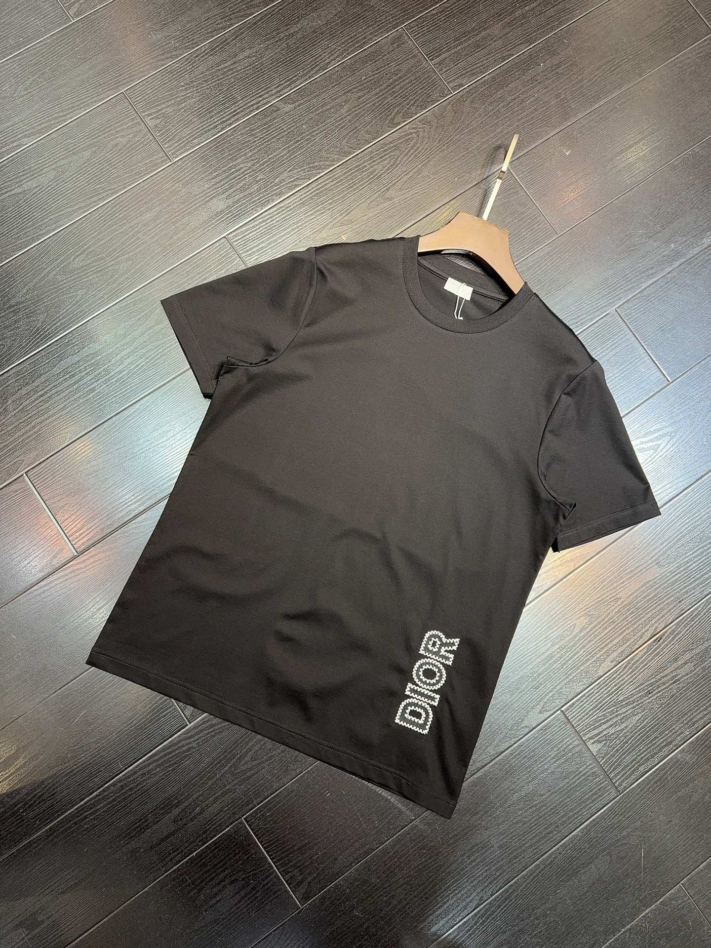 Dior Summer Crew Neck T-Shirt - Lightweight, Breathable, and Durable 7 i1705210615 5514 7