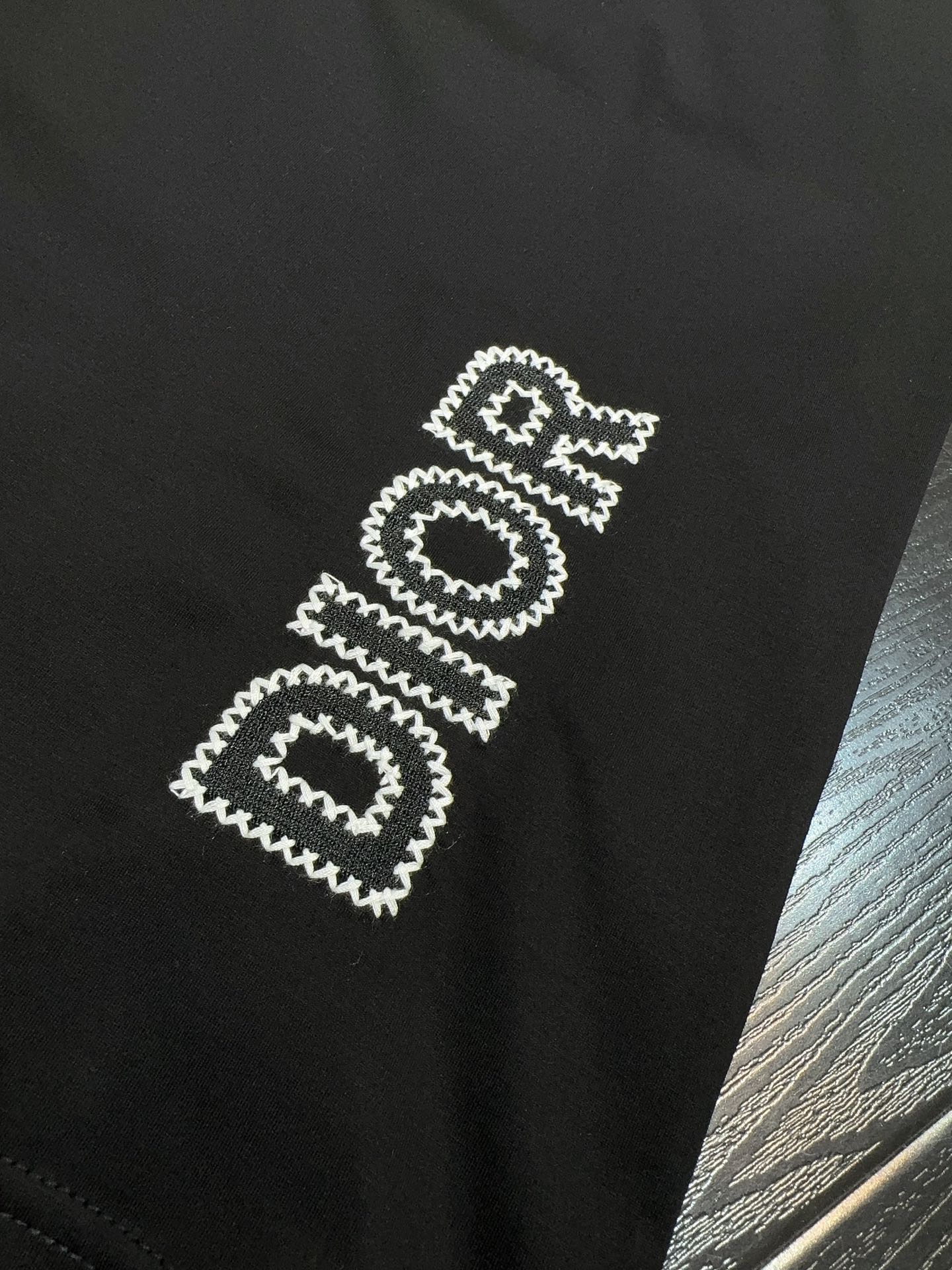 Dior Summer Crew Neck T-Shirt - Lightweight, Breathable, and Durable 8 i1705210615 6750 6