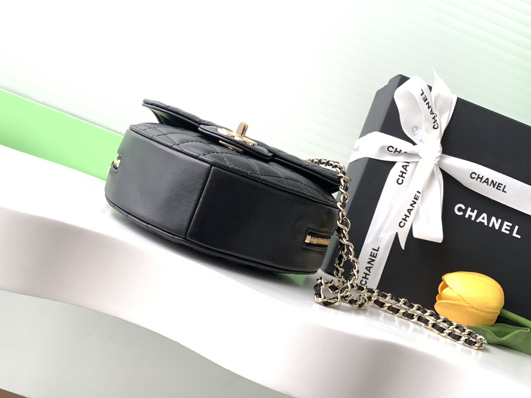 Chanel 22cc Spring Summer Heart Shape Black Quilted Leather Shoulder Bag 4 i1734243785 2811 9