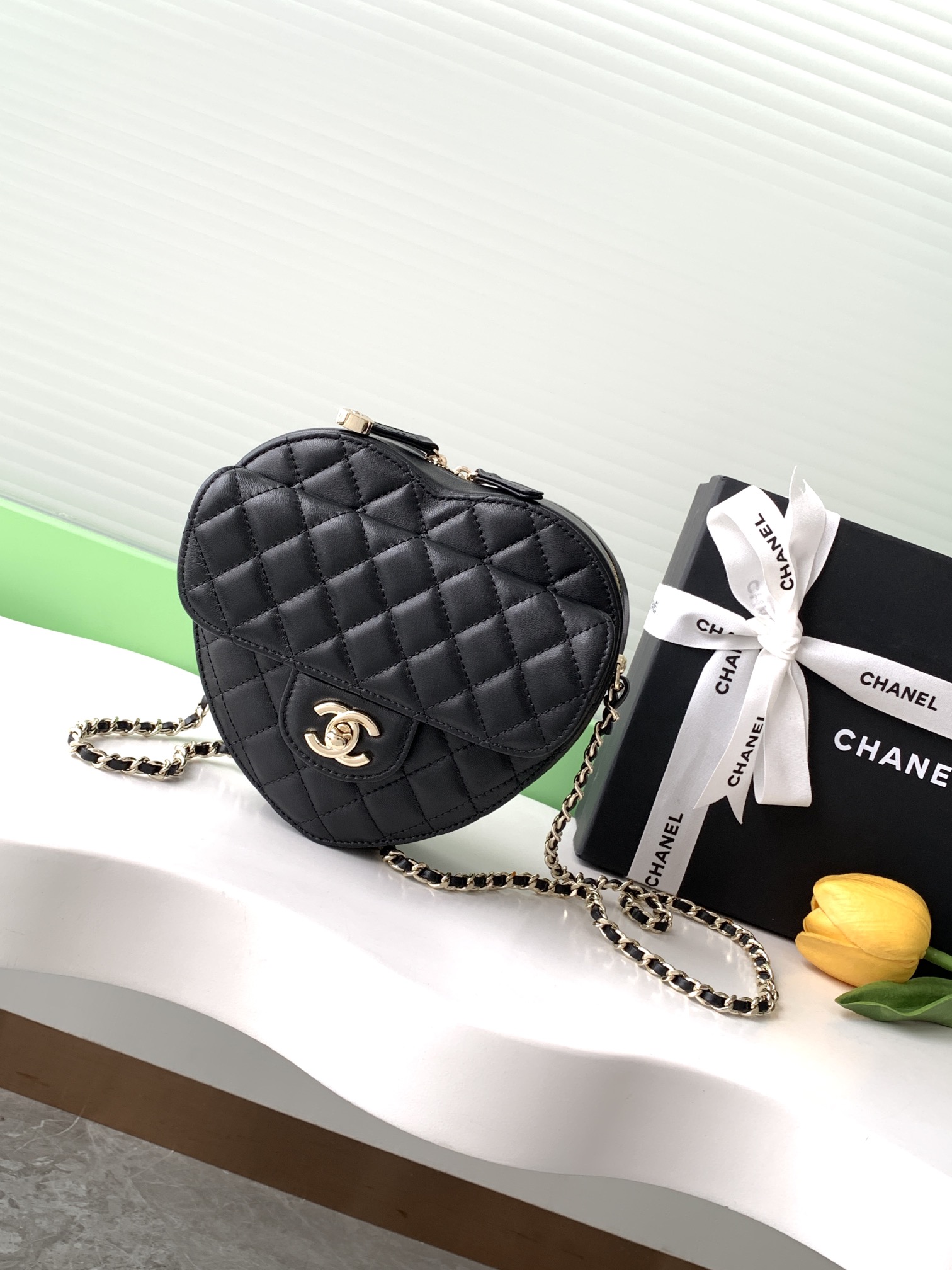 Chanel 22cc Spring Summer Heart Shape Black Quilted Leather Shoulder Bag 1 i1734243785 8339 5