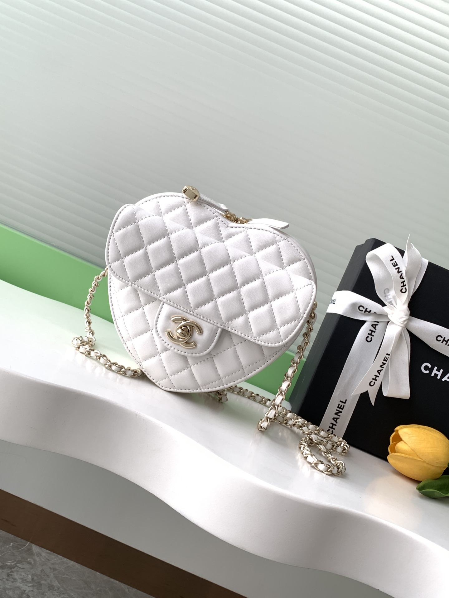 Chanel 22CC White Quilted Leather Heart Bag with Chain Strap AS3191 2 i1734243820 147 6