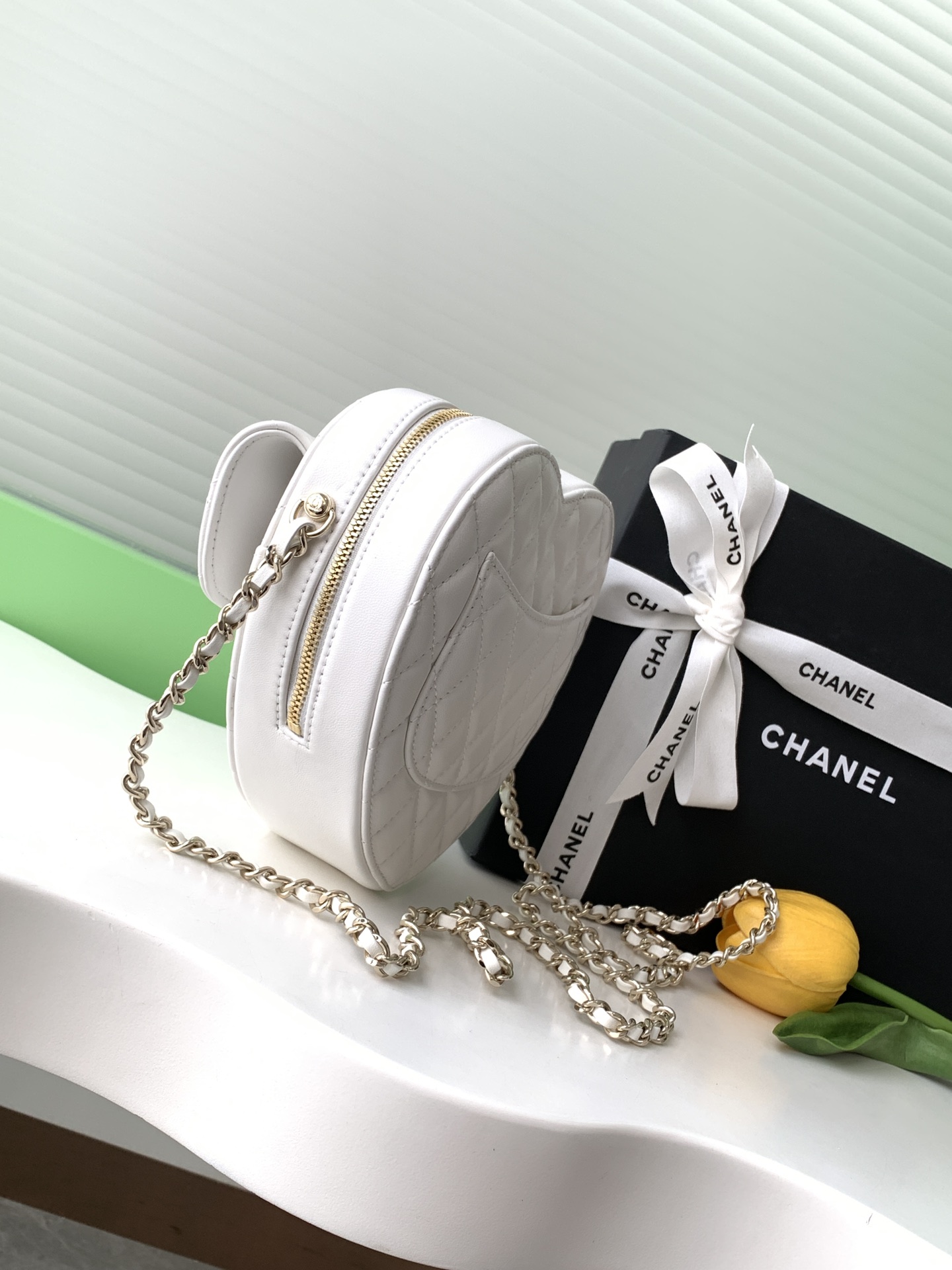 Chanel 22CC White Quilted Leather Heart Bag with Chain Strap AS3191 3 i1734243820 3399 5