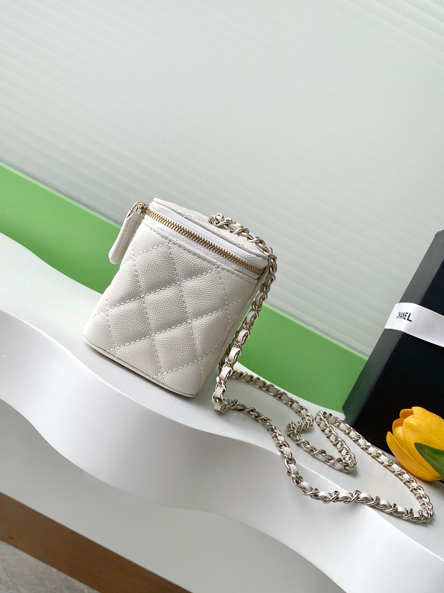 [Chanel Women