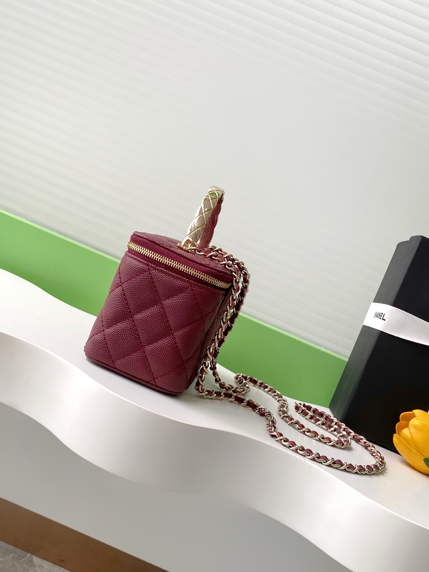 [Chanel Women