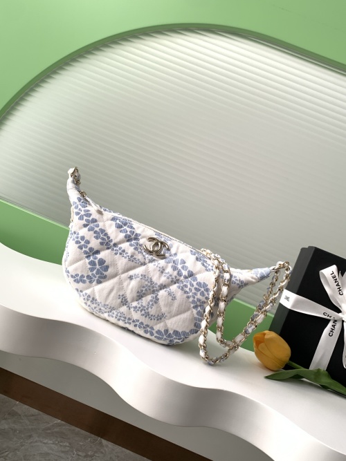 Chanel Blue & White Floral Denim Beach Bag with Chain Strap AS5431 1 Chanel Blue & White Floral Denim Beach Bag with Chain Strap AS5431