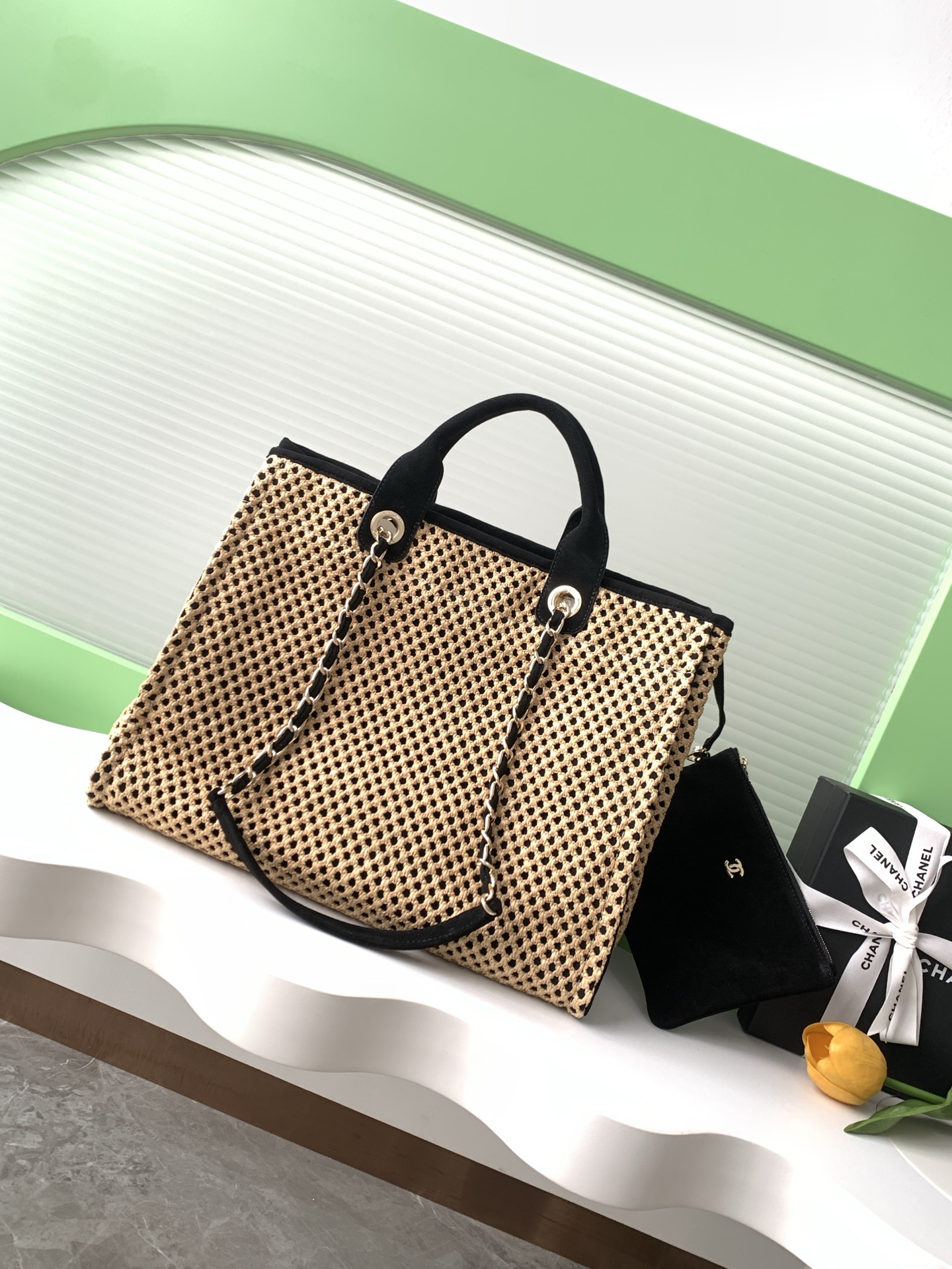 Chanel Style Tote Bag style reference detail image 3 from source 785877