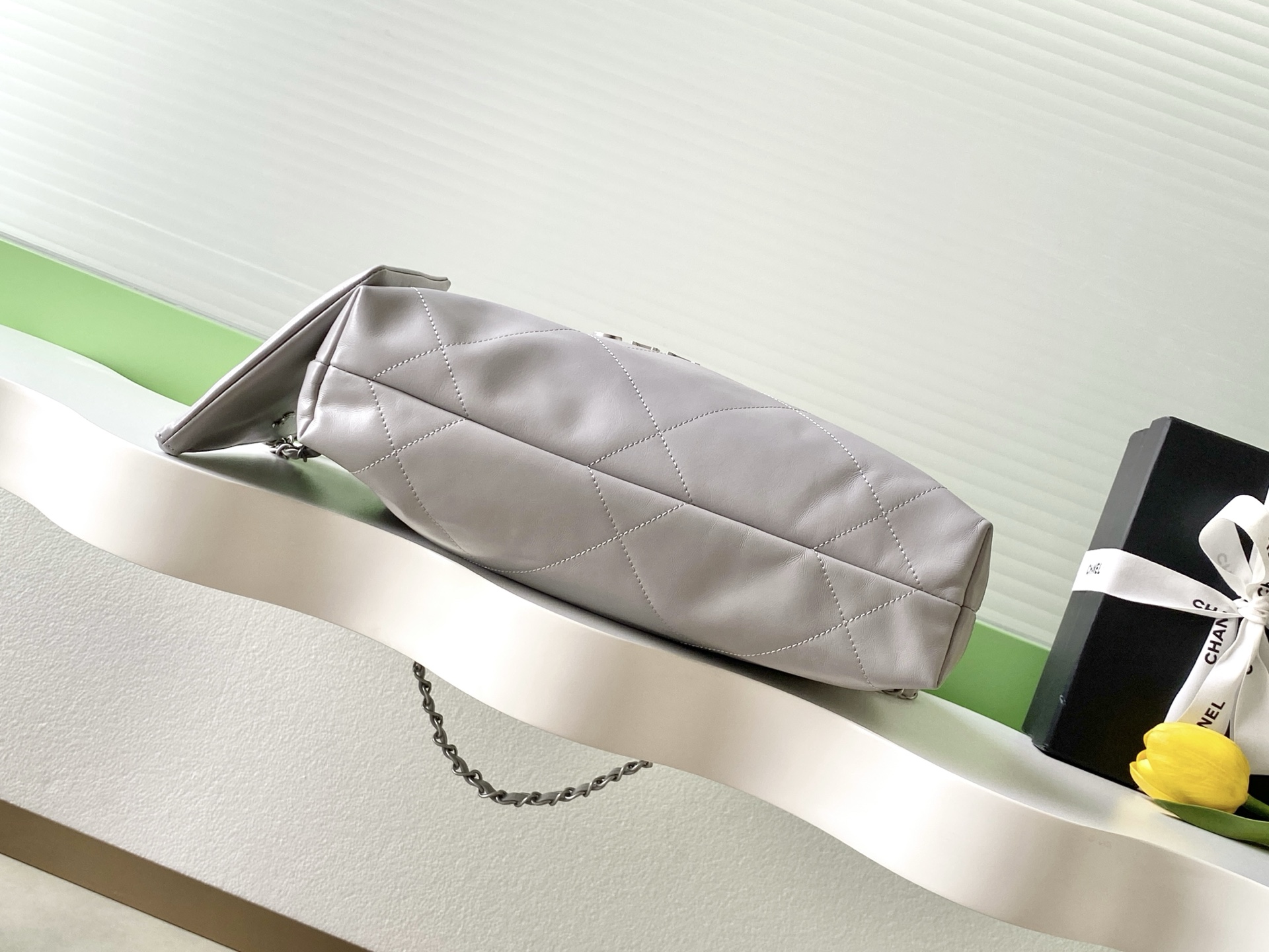 Chanel 22 Light Gray large everyday