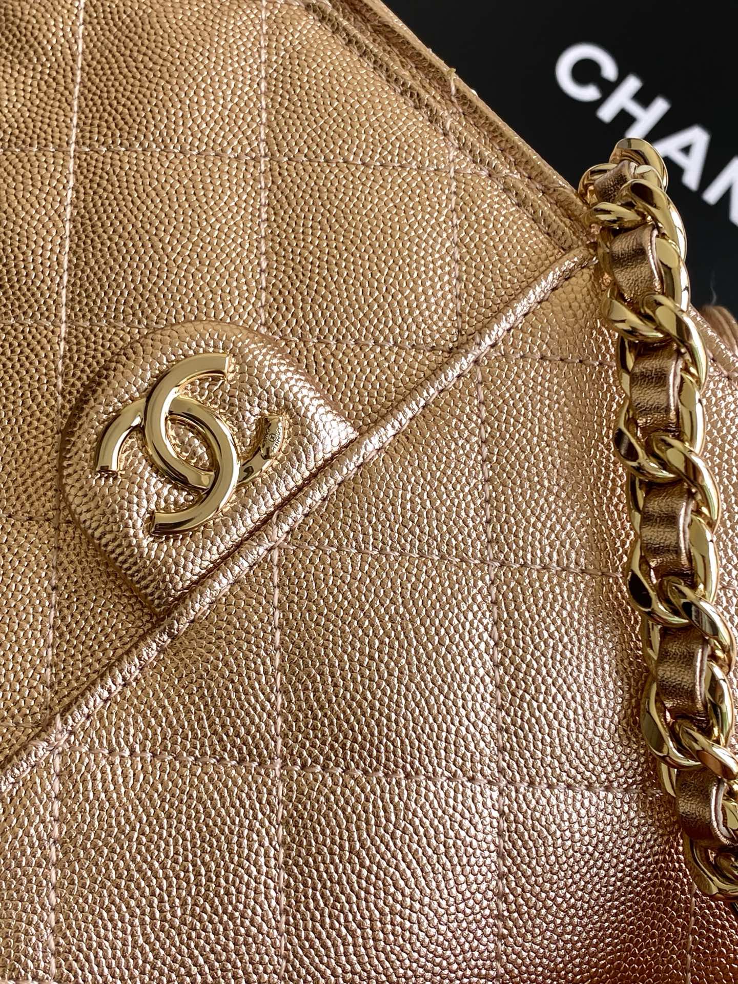 Sac Chanel sac en cuir motif boule — photo 7
