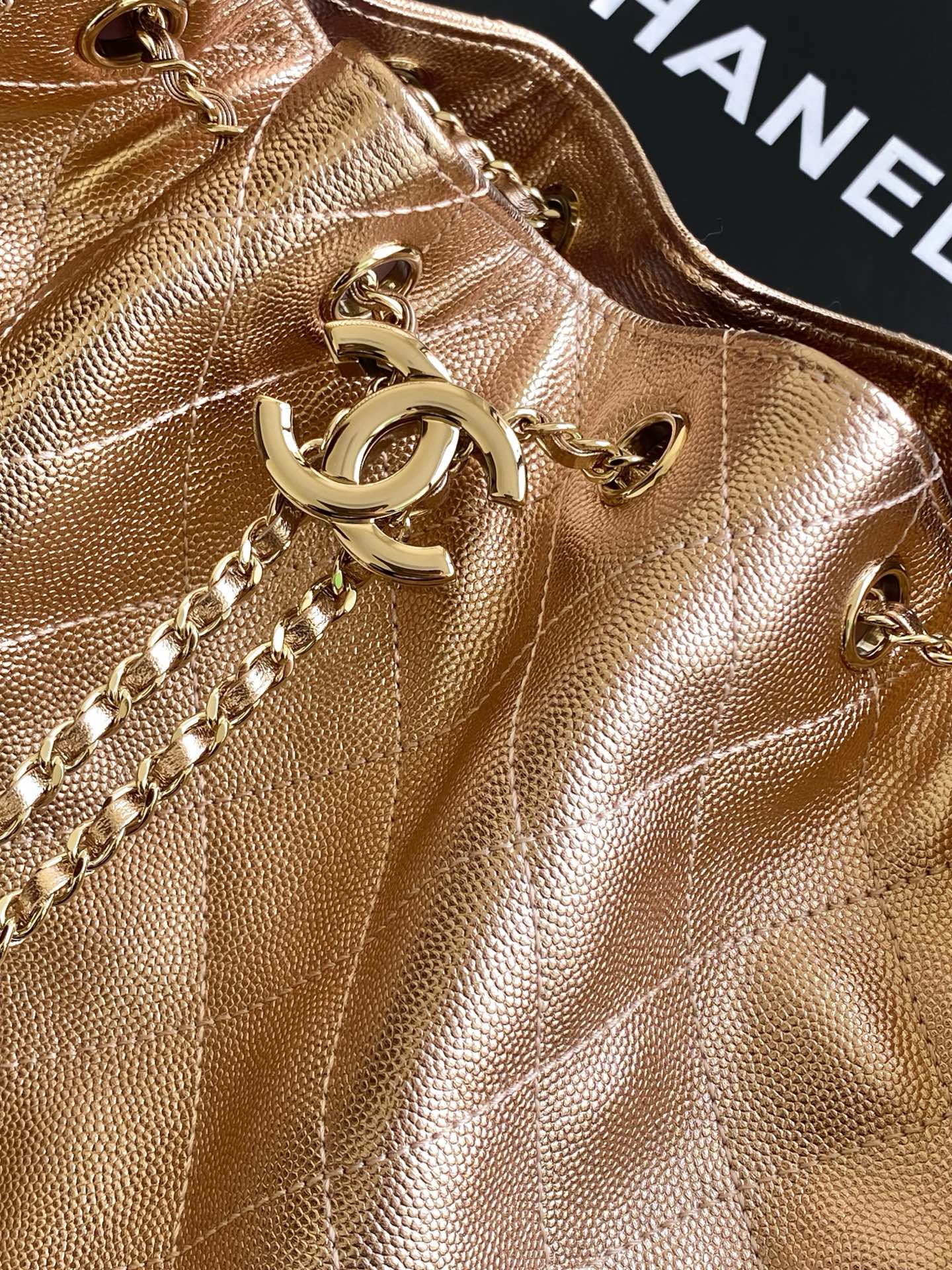 Sac Chanel sac en cuir motif boule — photo 6