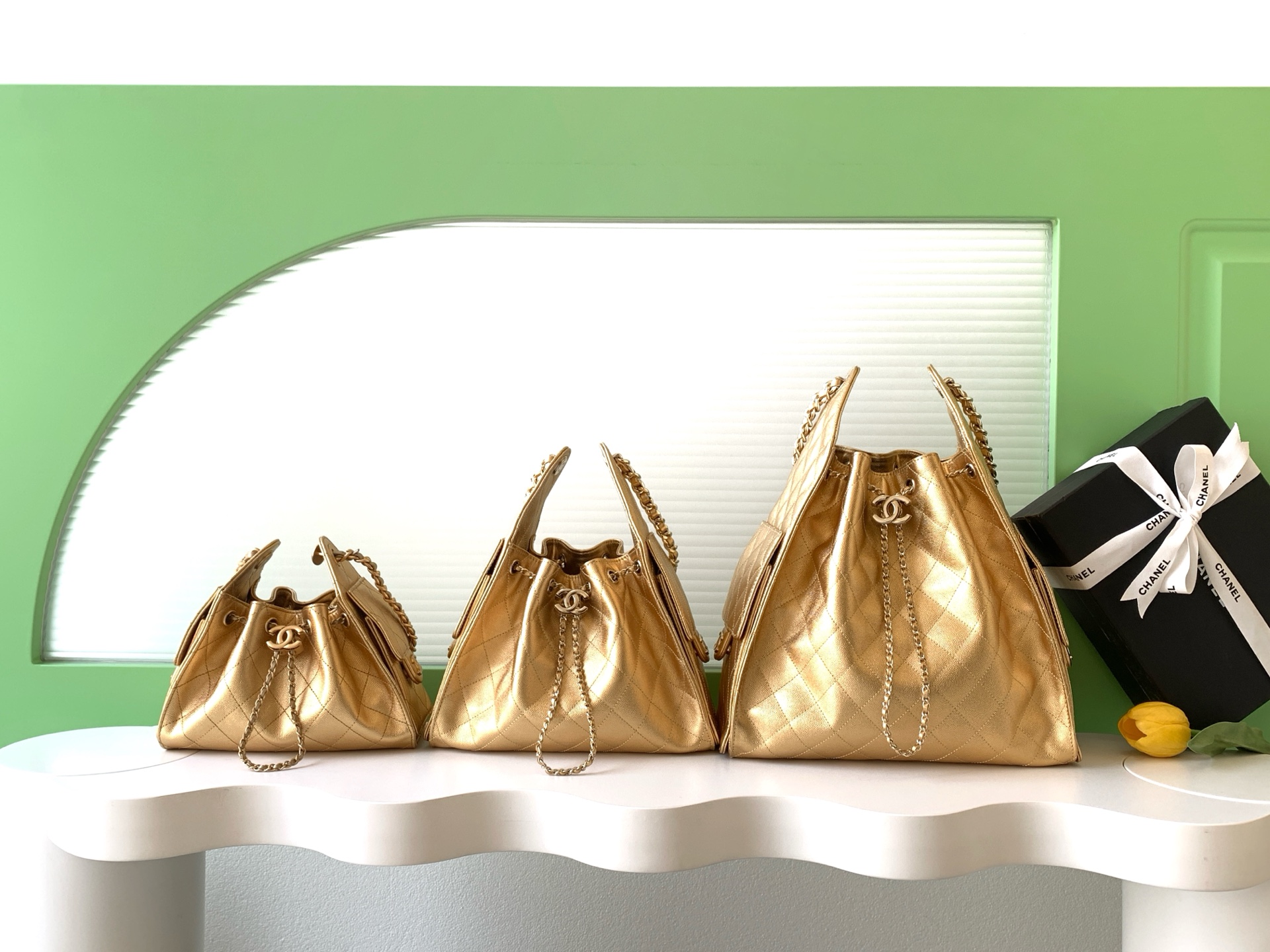 Chanel 22 Gold shoulder everyday