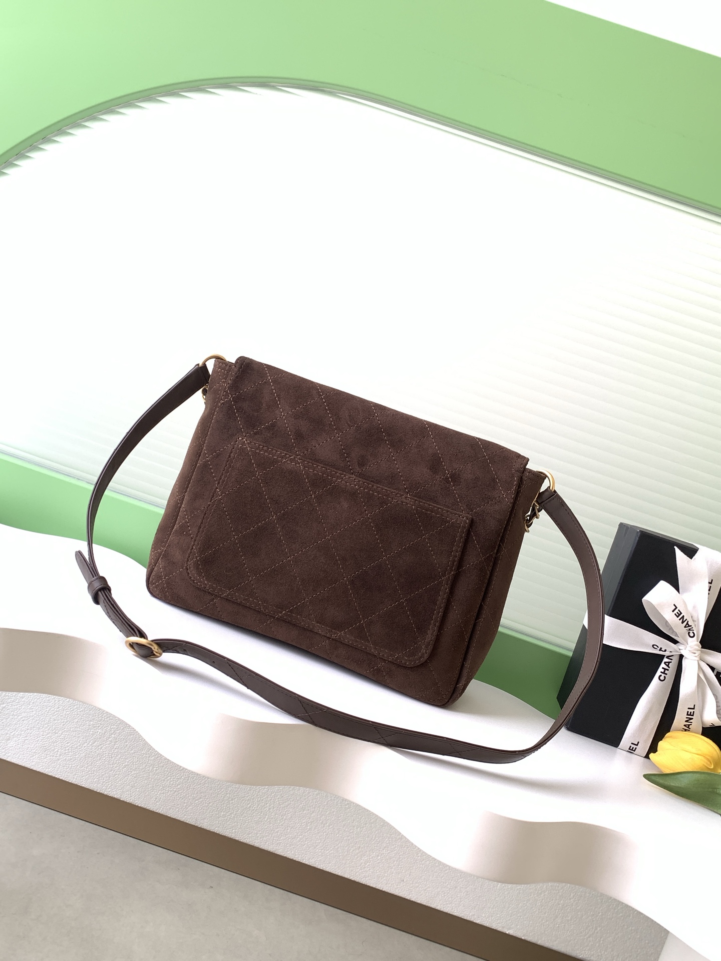 Chanel Brown suede 30cm shoulder everyday