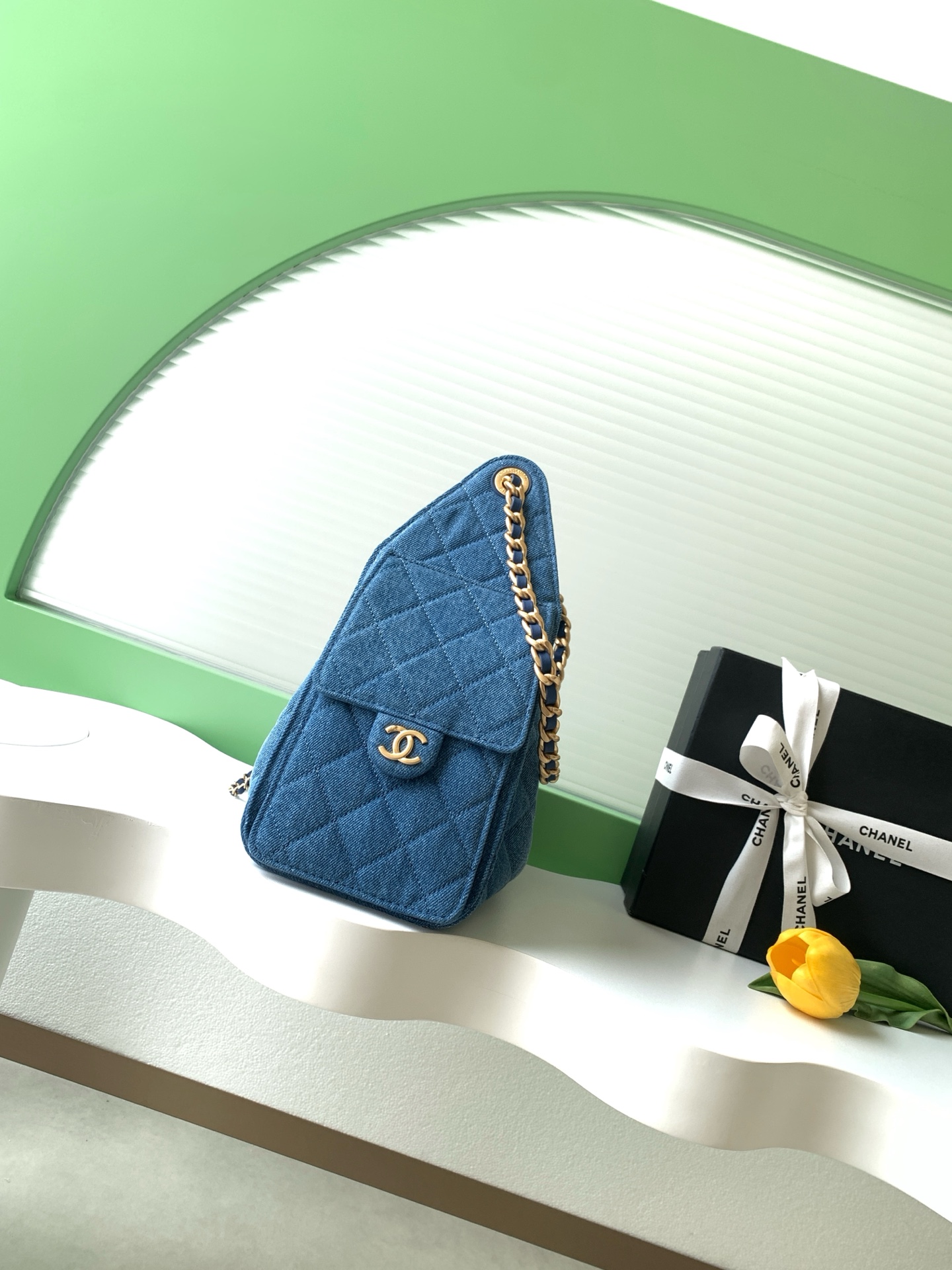 Chanel Style Blue Leather Hobo Bag Lookbook Reference image 2
