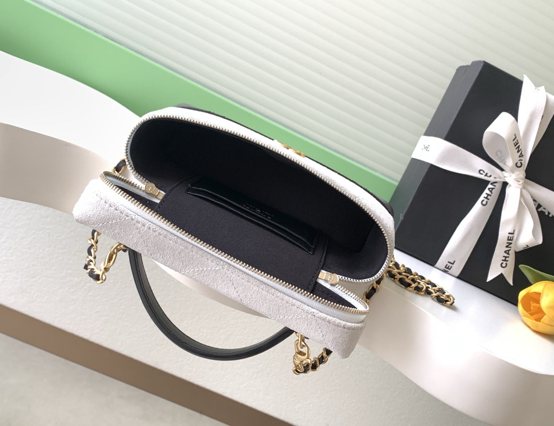 Chanel Style Black Leather Crossbody Bag style reference detail image 8 from source 770372
