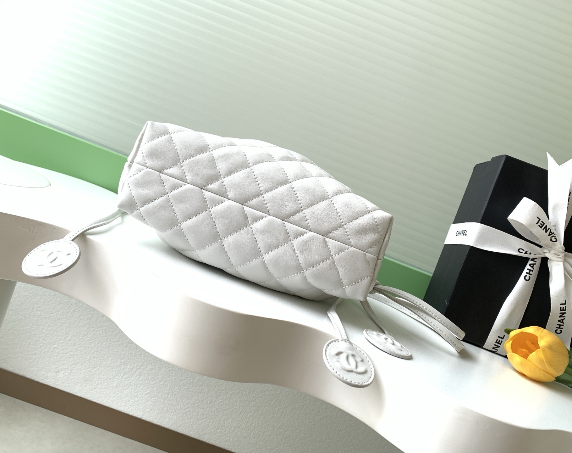 Chanel Style Leather Crossbody Bag style reference detail image 4 from source 770379