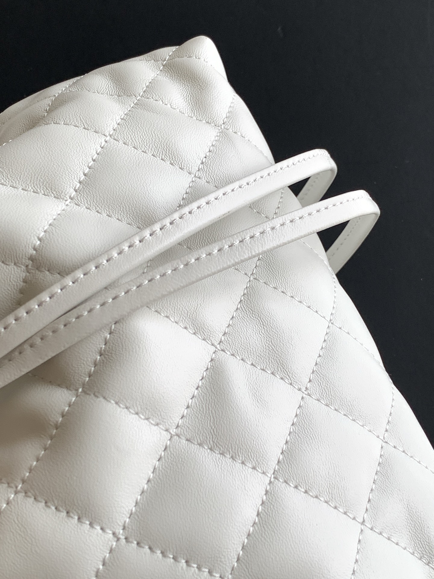 Chanel Style Leather Crossbody Bag style reference detail image 7 from source 770379