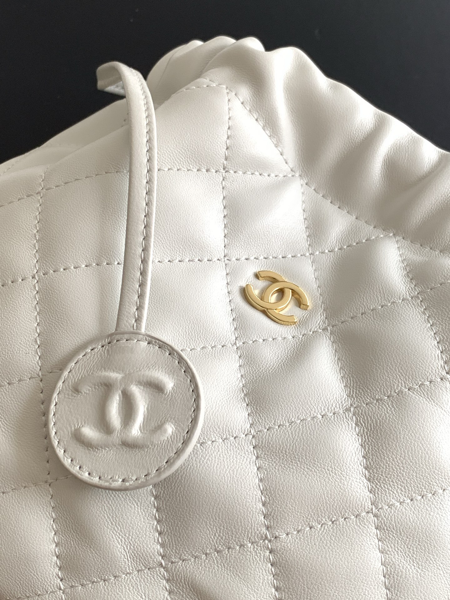 Chanel Style Leather Crossbody Bag style reference detail image 5 from source 770379