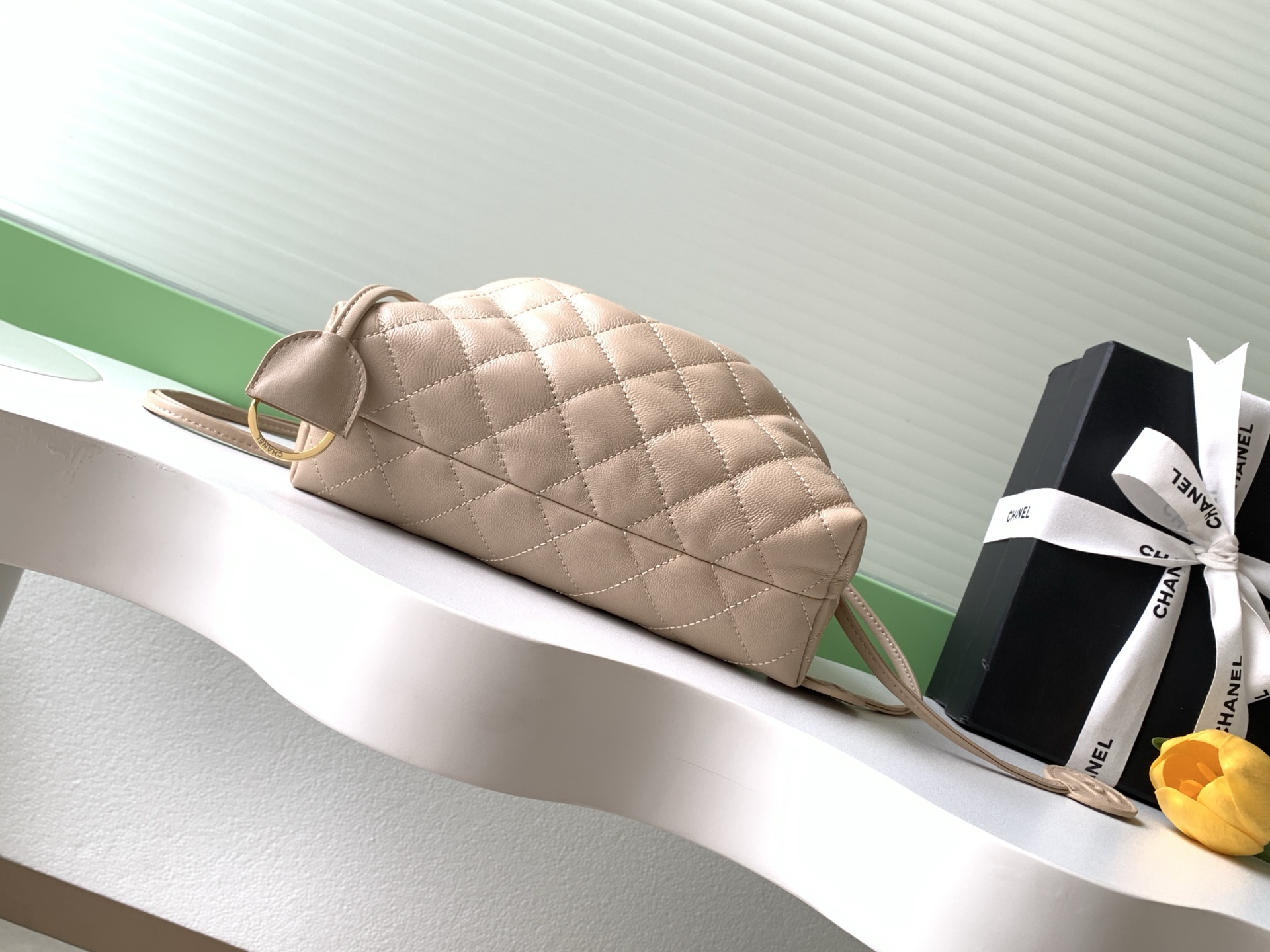 Chanel Style Leather Crossbody Bag style reference detail image 4 from source 770377