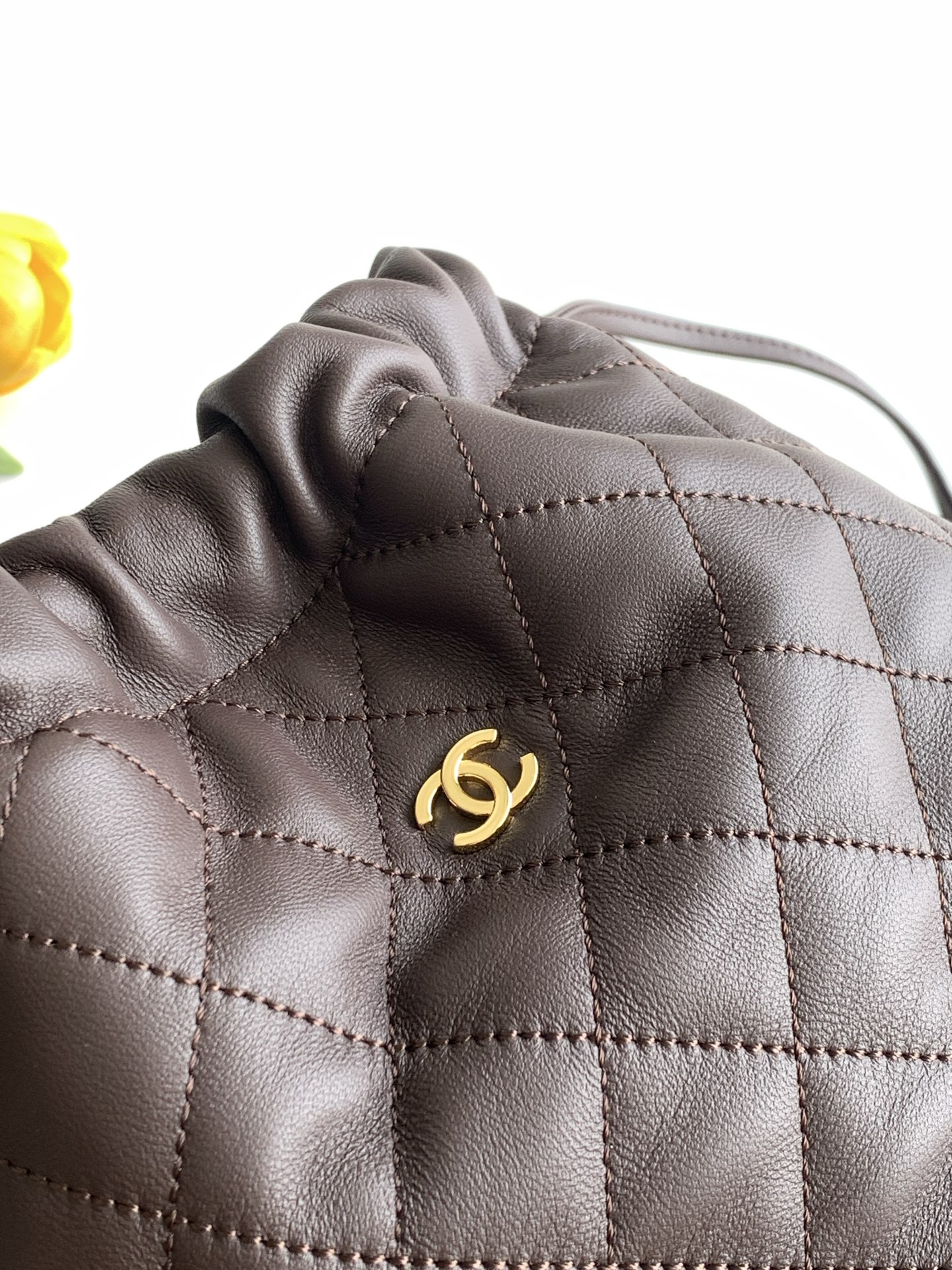 Chanel Style Leather Crossbody Bag style reference detail image 5 from source 770376