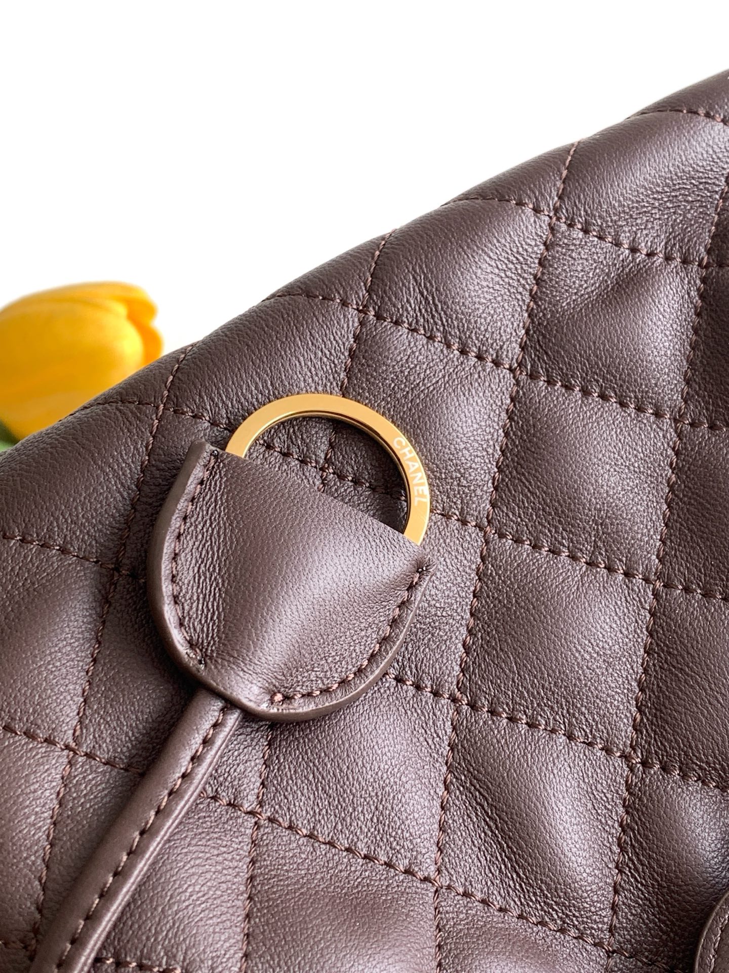 Chanel Style Leather Crossbody Bag style reference detail image 7 from source 770376