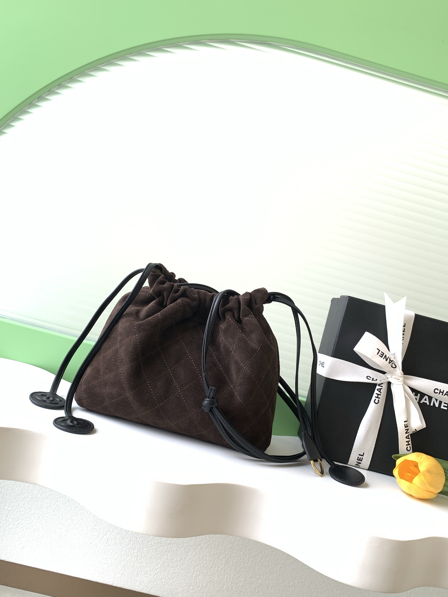 Chanel Style Leather Crossbody Bag style reference detail image 3 from source 770382