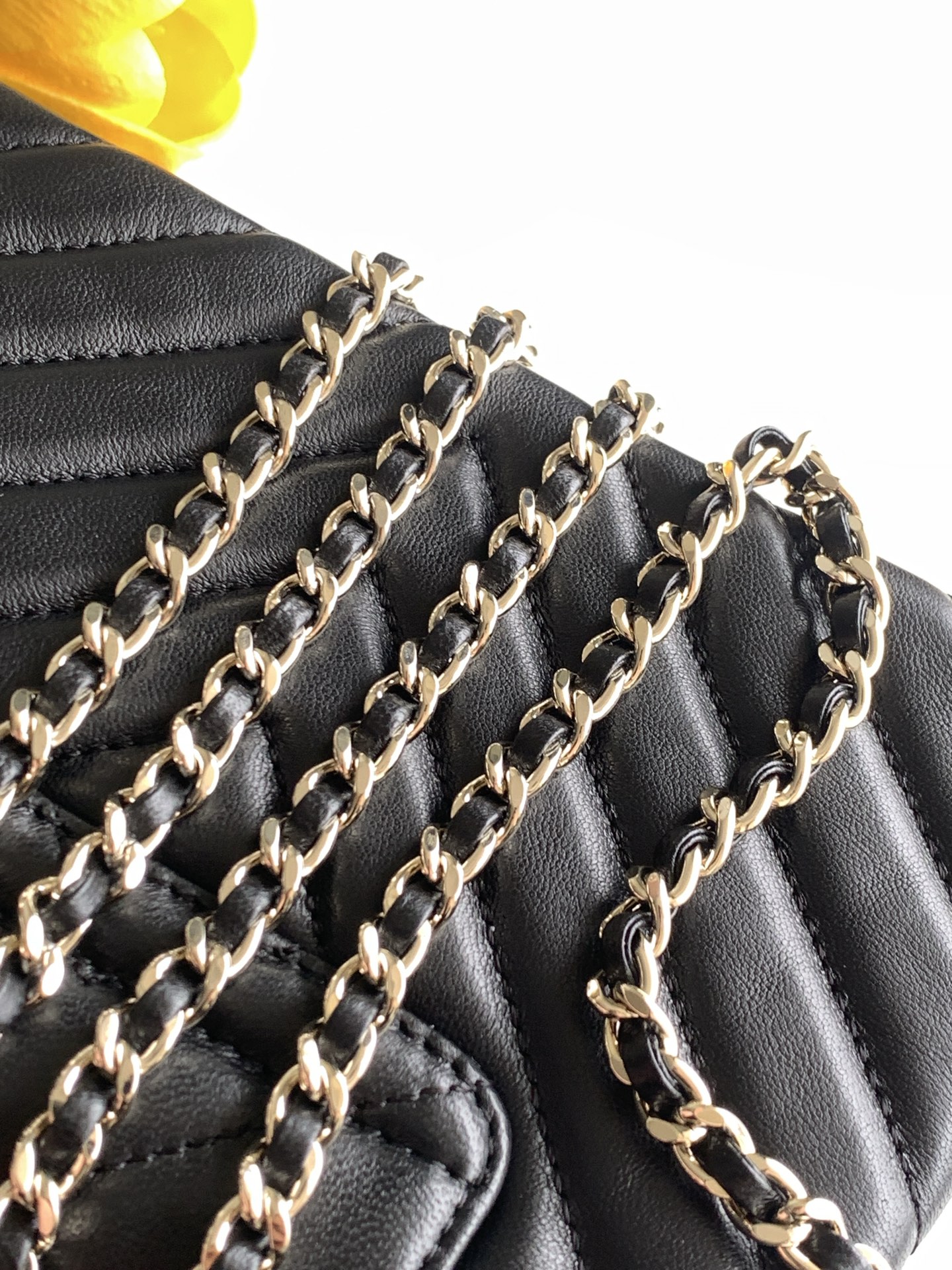 Chanel Style Black Leather Crossbody Bag style reference detail image 6 from source 770387