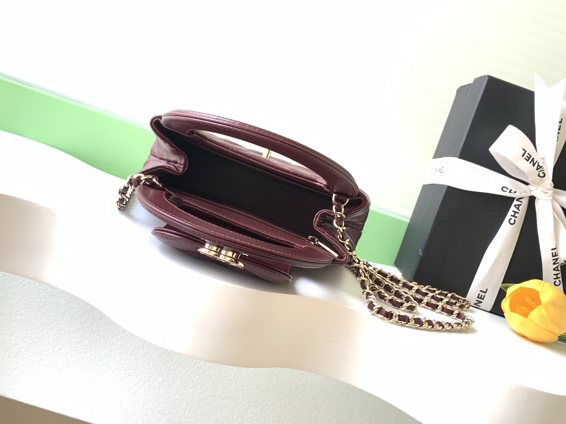 Chanel Style Black Leather Crossbody Bag style reference detail image 8 from source 770386