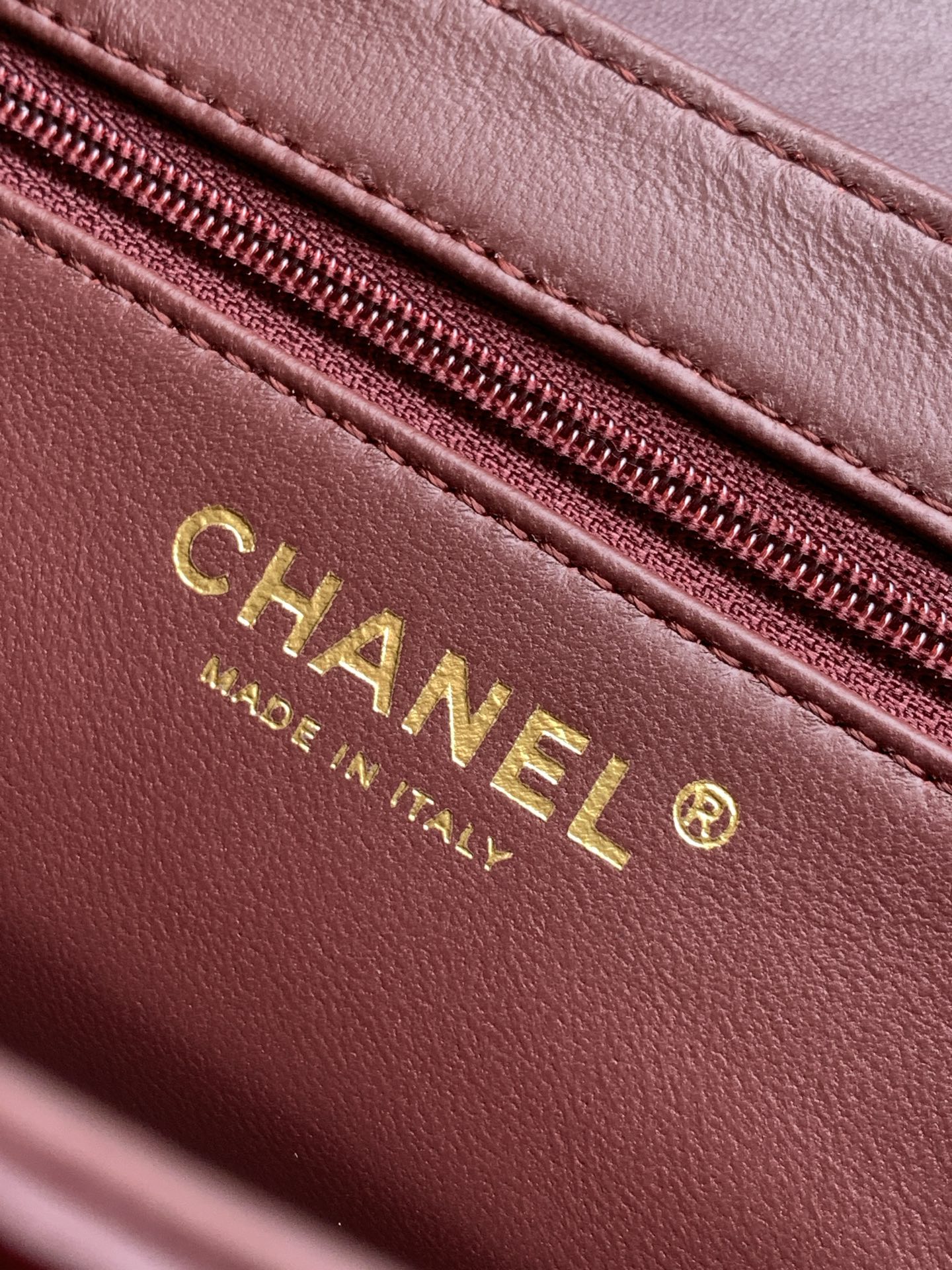 Chanel Style Black Leather Crossbody Bag style reference detail image 9 from source 770386