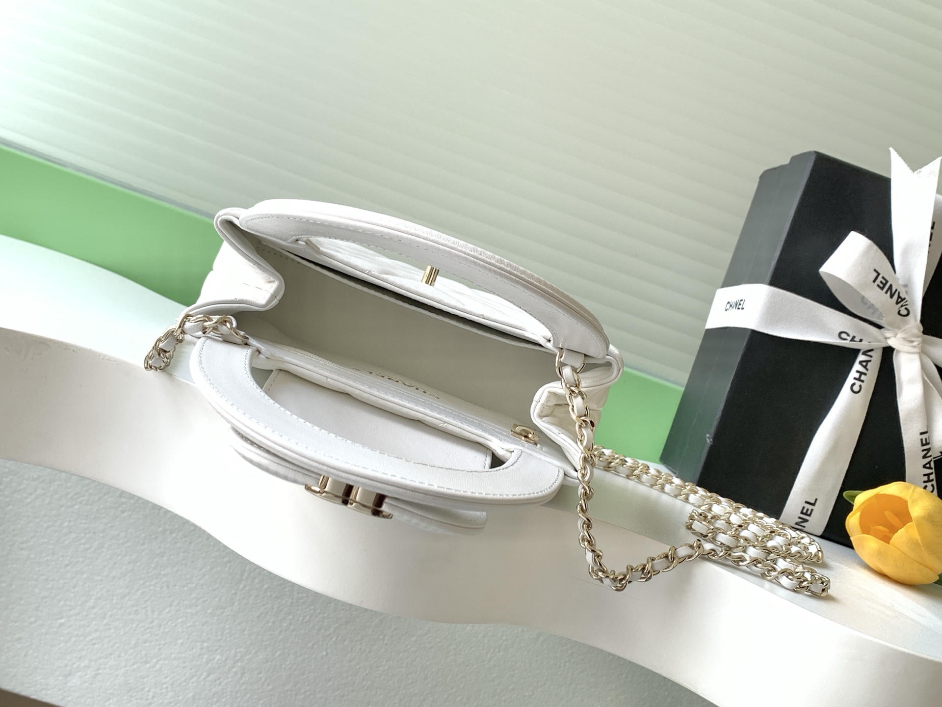 Chanel Style Black Leather Crossbody Bag style reference detail image 7 from source 770385