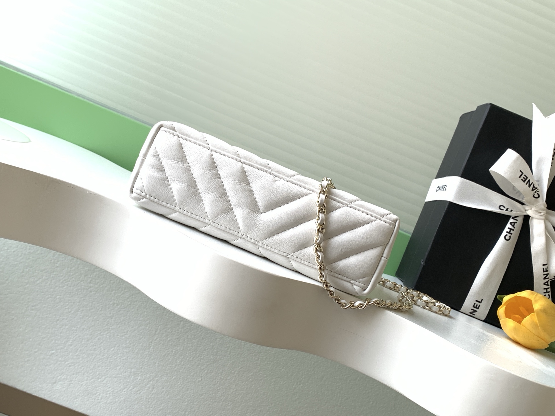 Chanel Style Black Leather Crossbody Bag style reference detail image 4 from source 770385