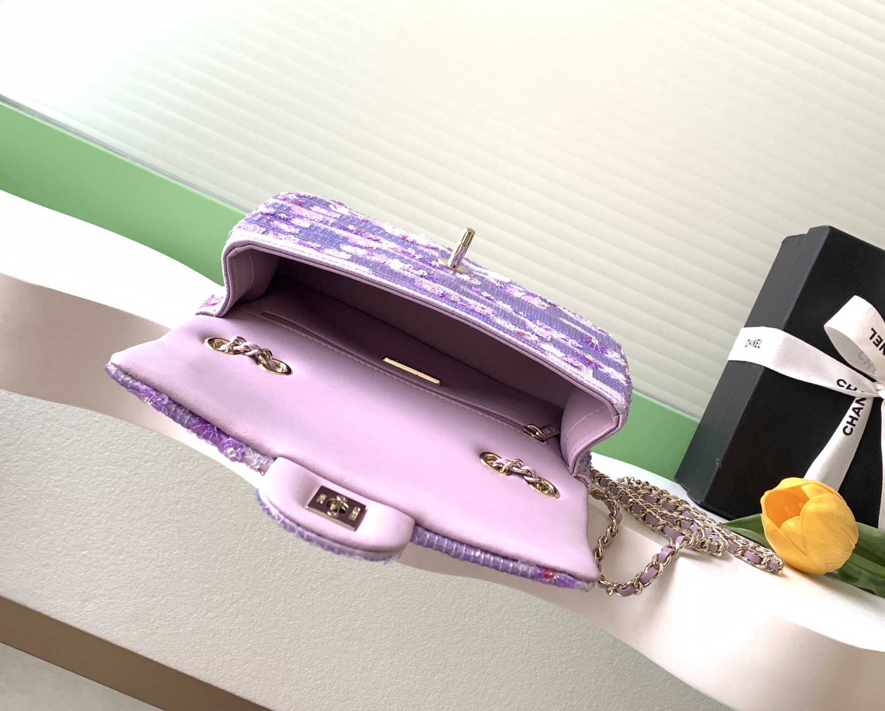 Chanel Style Chain Bag style reference detail image 8 from source 770390