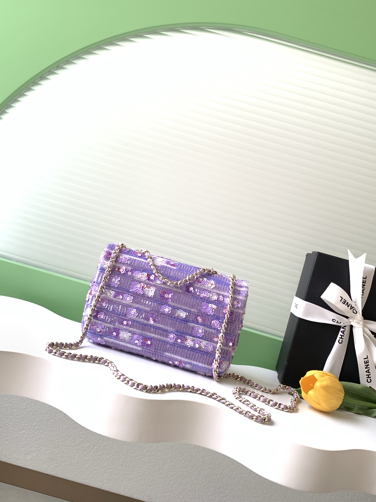 Chanel Style Chain Bag style reference detail image 3 from source 770390