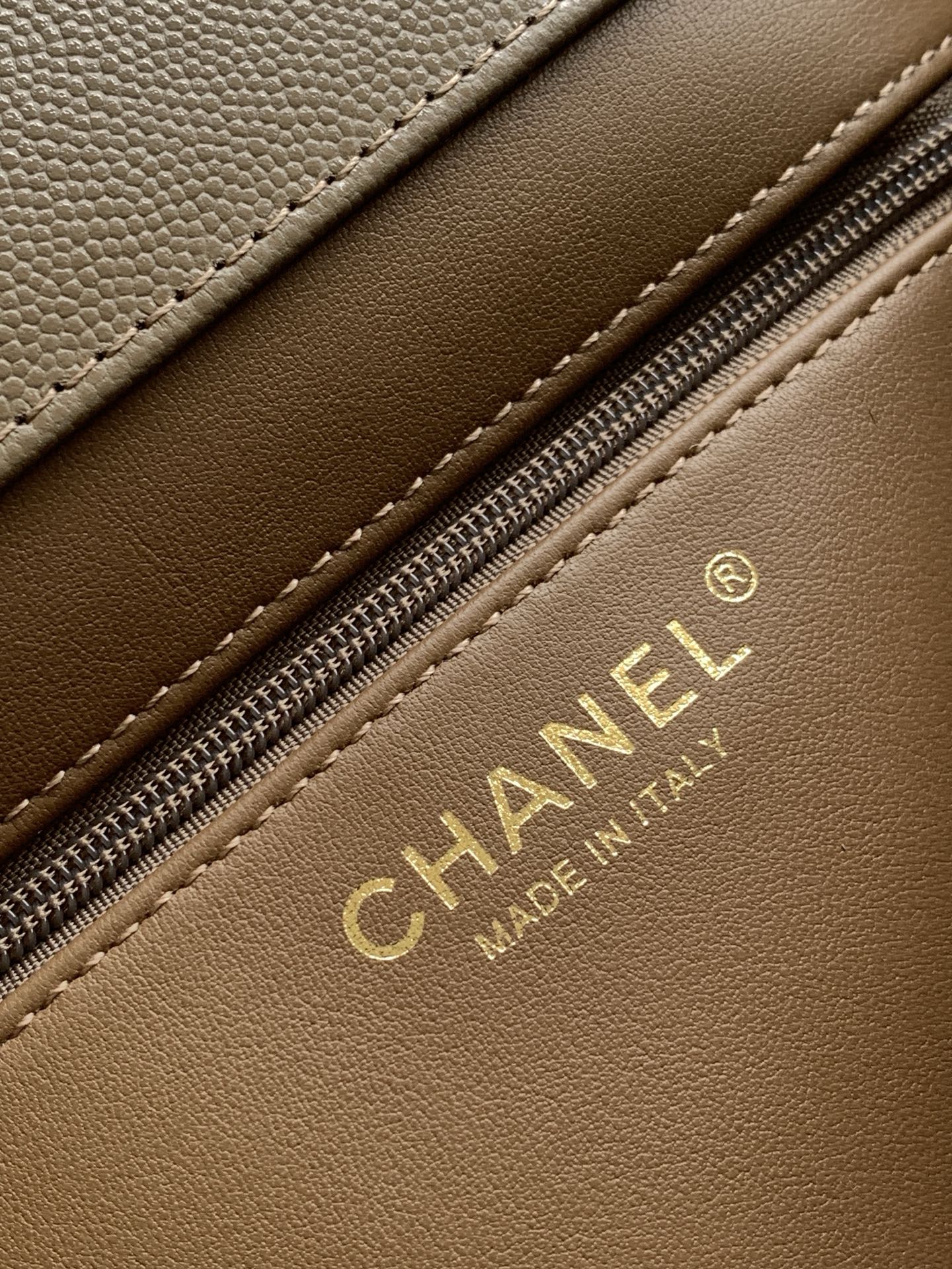 Chanel Style Leather Card Holder Bags detail image 9 from source 776552