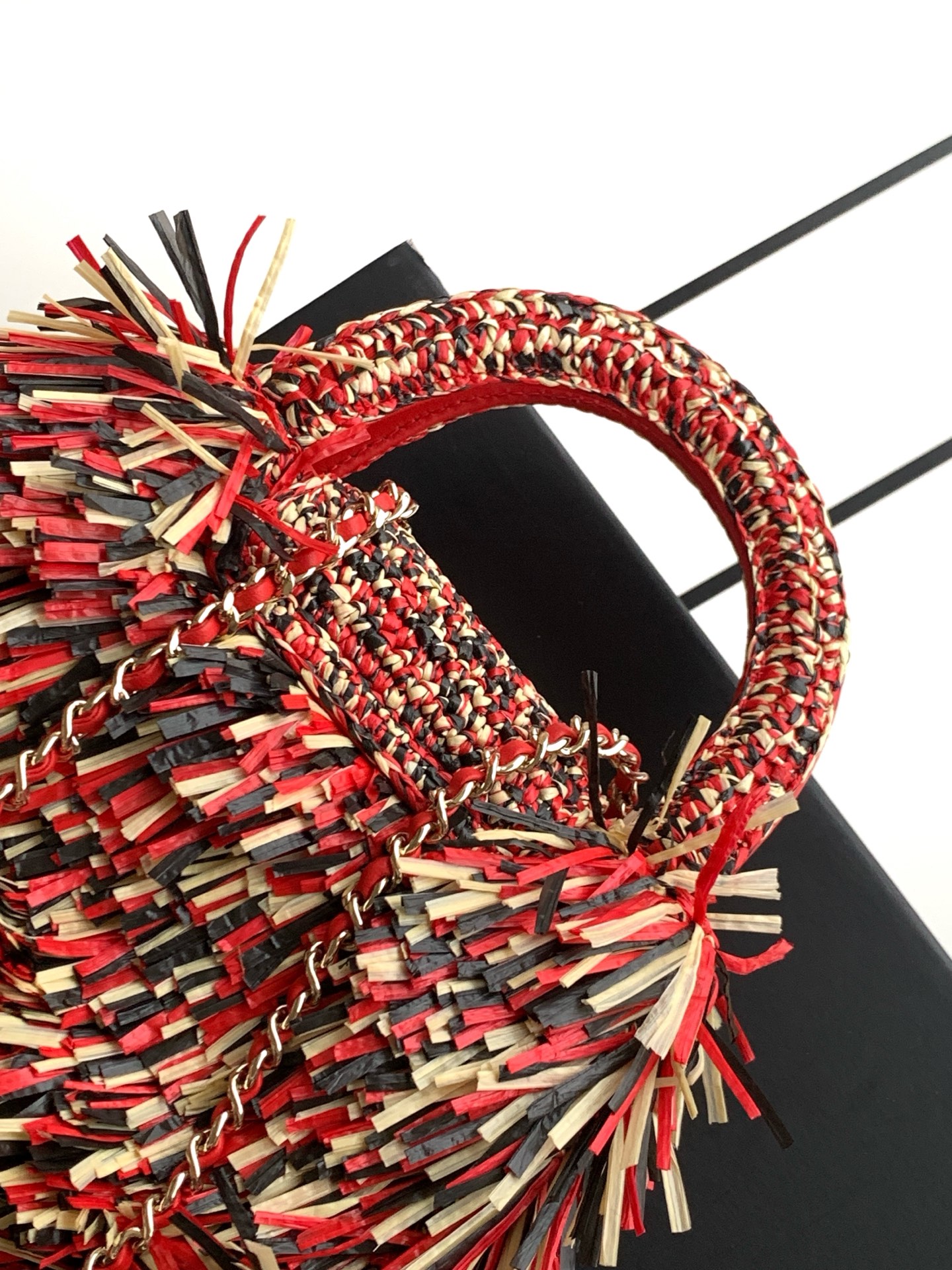Chanel Style Chain Bag style reference detail image 6 from source 785994