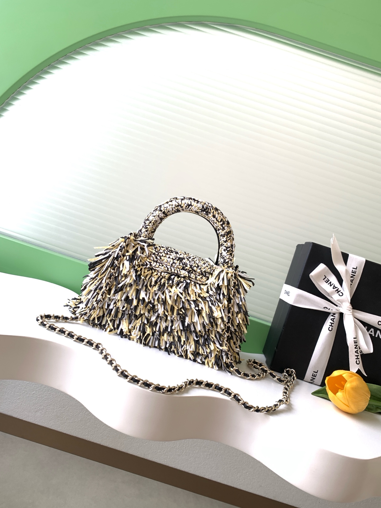 Chanel Style Chain Bag style reference detail image 3 from source 785995
