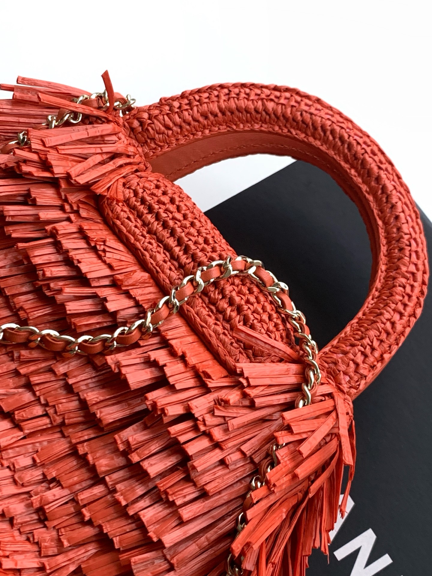 Chanel Style Chain Bag style reference detail image 6 from source 785996