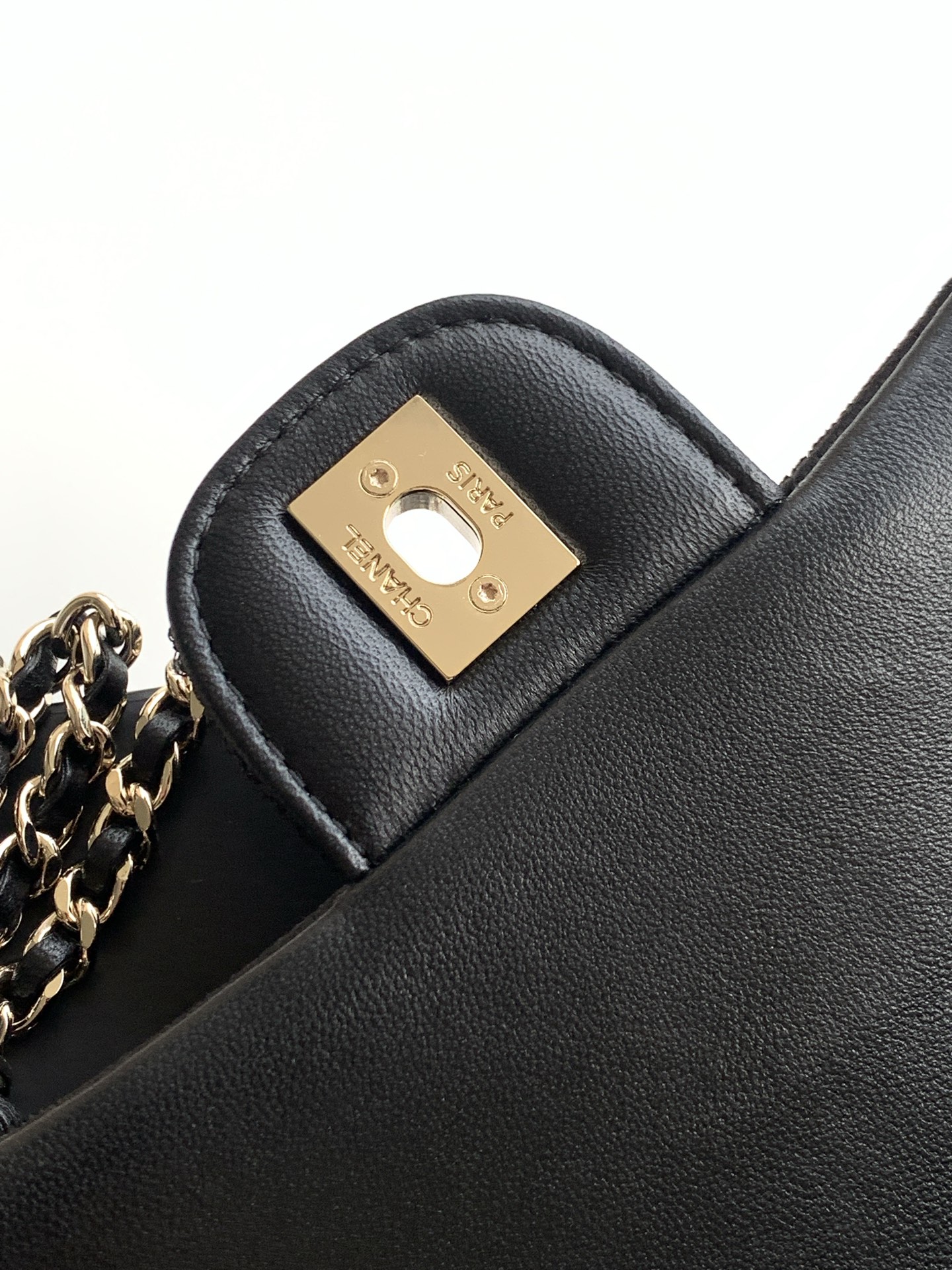 Chanel Style Black Leather Bag style reference detail image 7 from source 785998