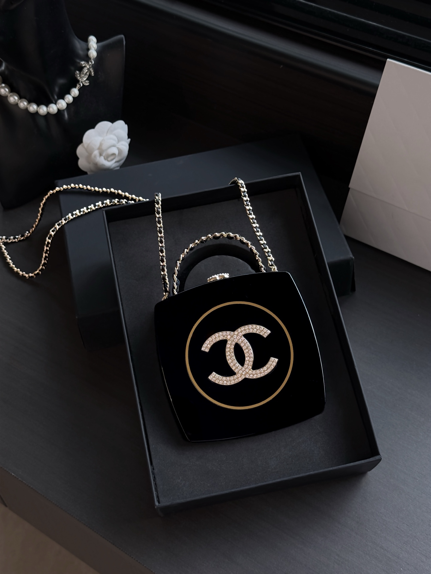  CHANEL Minaudière Make-up-Palette