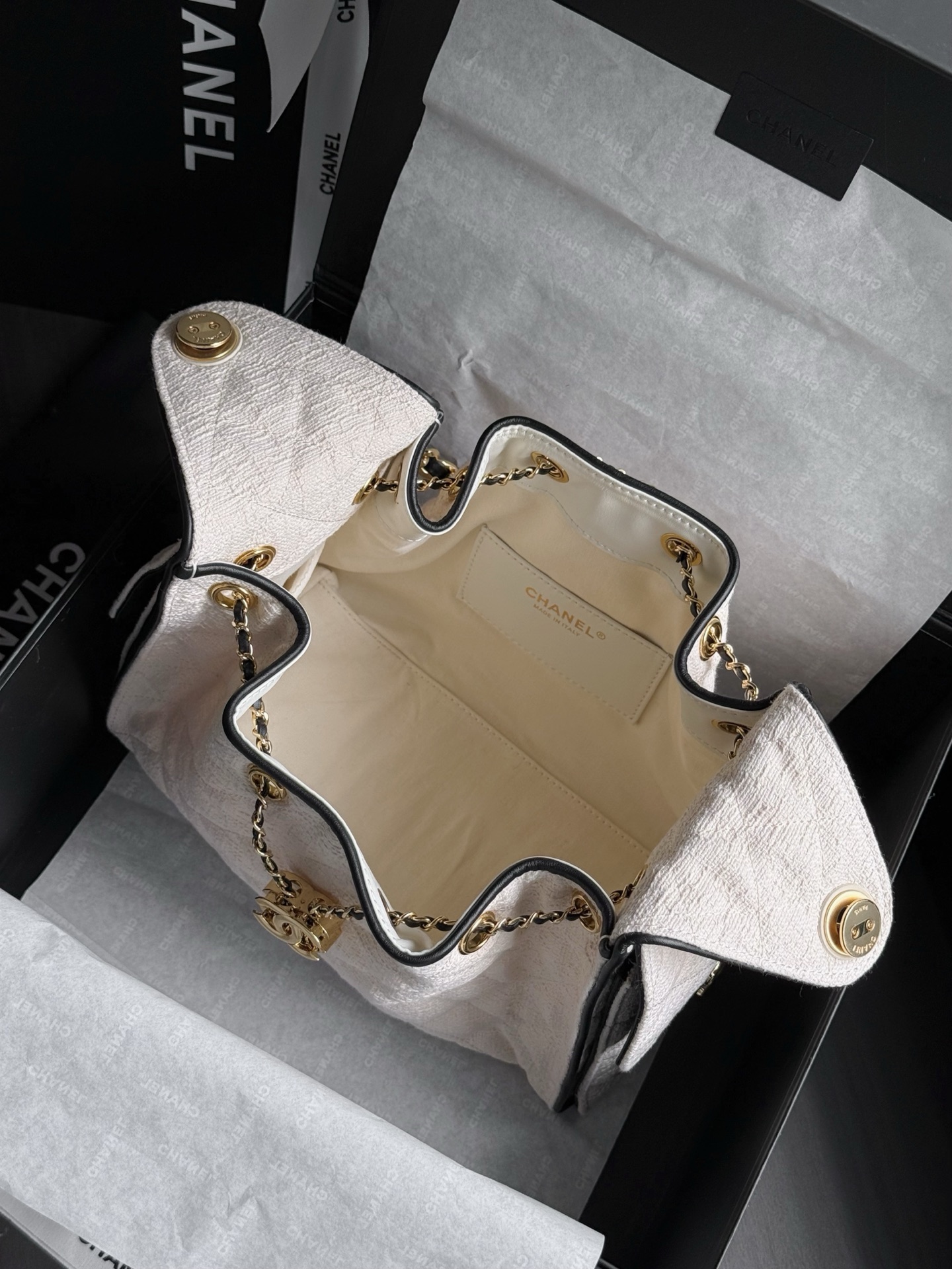 CHANEL 25 Small Handbag