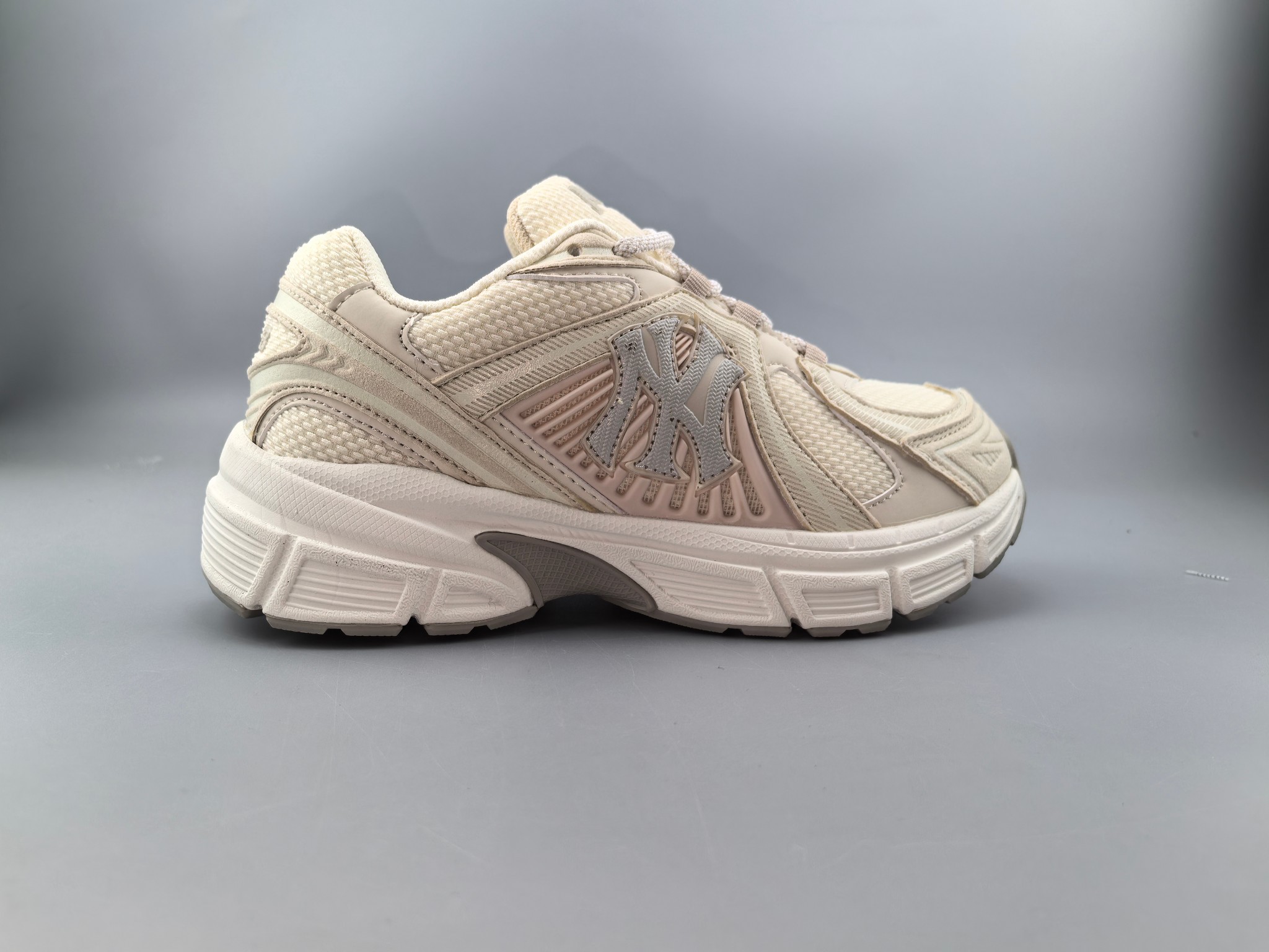 MLB25秋款男女情侣时尚舒适网面透气复古撞色运动休闲鞋3ARNR025N