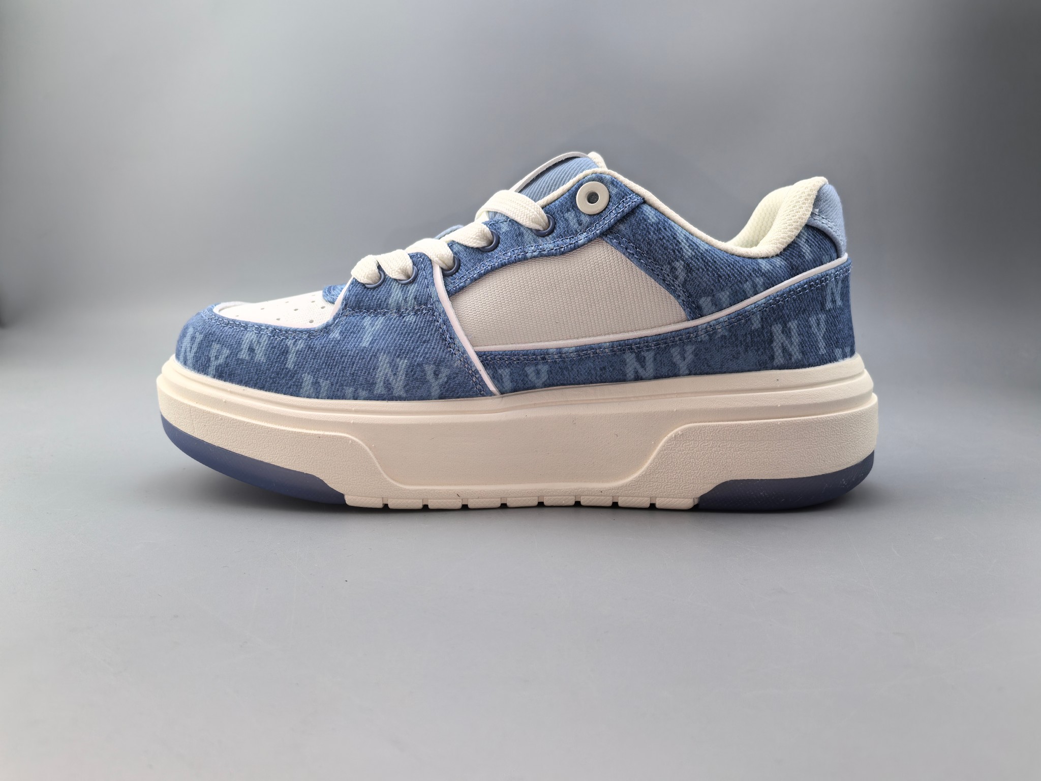 新款出货:2025 3DLOGOU原楦原档案数据开发版型(完美鞋头弧度/后套收口效果🆚市面文案版本‼️)#原厂立体填充鞋舌海绵#中底注胶孔原数据开发模具大底原厂转印标补出(市面上唯一纯原版本 原材料打造):全新MLB 25年 复古老爹鞋 独家出货 公司级 真标 棒球联盟MLB NY ins 抖音 快手 小红书网红老爹鞋 韩国洋基队NY大标潮流老爹鞋 内增高6cm 原厂1:1模具开发 原厂进口纳米材质 原厂 全套手提袋 原盒雷射防伪标包装 天猫订单品质 官网尺码35 36 36.5 37.5 38 38.5 39 40 40.5 41 42 42.5 43 44 45