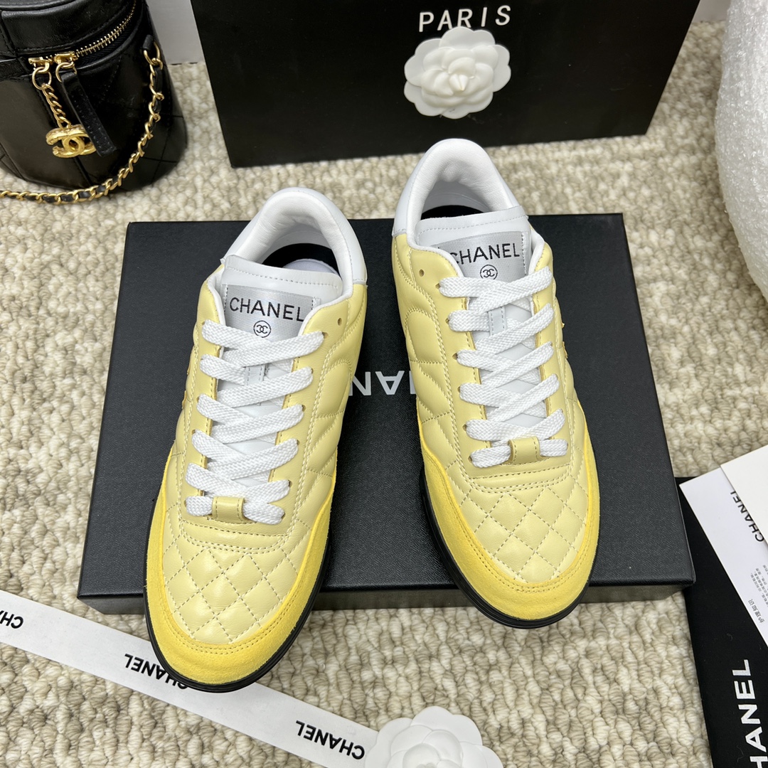 NO:260033,Chanel Chanel's latest diamond sneakers and sneakers in 2025, new color coco must-have for girls, hidden tennis shoes, delicate, high-end and beautiful, very comfortable!  Original custom-made sheepskin on the upper   ox back velvet Original imported breathable velvet cloth   lambskin inner lining Original open mold breaking nail nail rubber   TPU combination Size: 35-40 (40.41 fixed), casual shoes/sports shoes, chanel, chanel, sneakers, sheepskin19860909Chanel 香奈儿2025最新款菱格运动鞋小球鞋 新色 coco女孩必入 隐藏款网球鞋 秀气高级好看 非常舒适！ 鞋面原版定制胎羊皮 牛反绒 原版进口透气绒布 小羊皮内里 原版开模碎钉钉橡胶 TPU组合  Size: 35-40（40.41定）,休闲鞋/运动鞋,chanel,chanel,sneakers,sheepskin,Women's Shoes