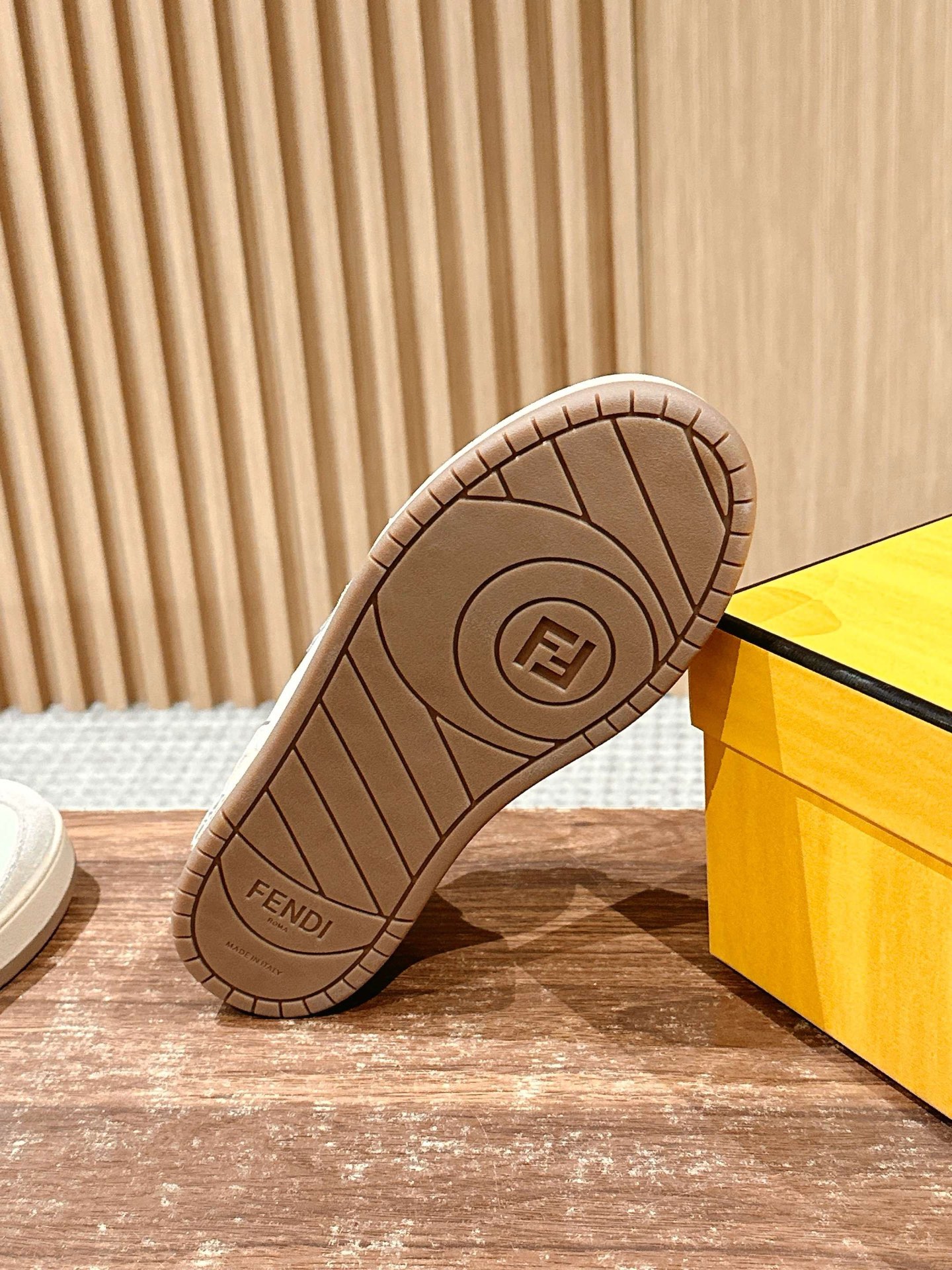 Fendi Style Leather Men's Shoes style reference detail image 9 from source 781839