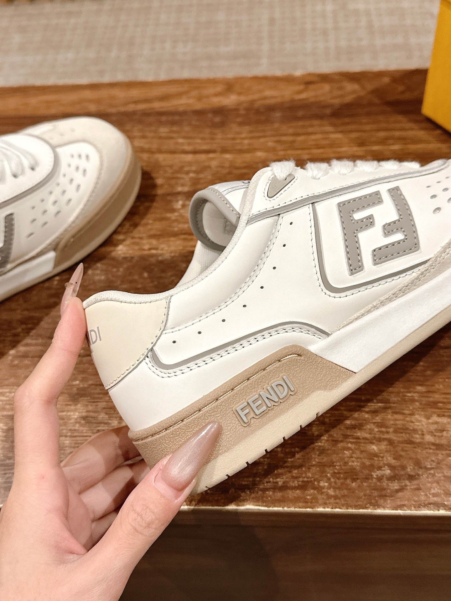 Fendi Style Leather Men's Shoes style reference detail image 8 from source 781837